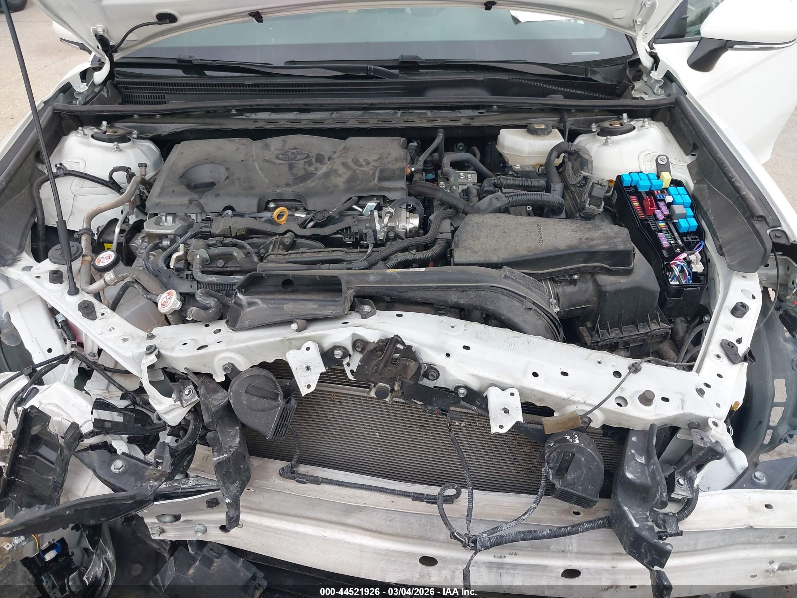 TOYOTA CAMRY image 10