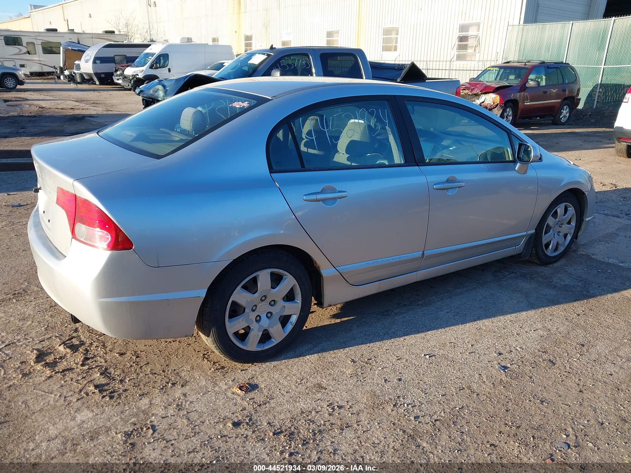 HONDA CIVIC image 4