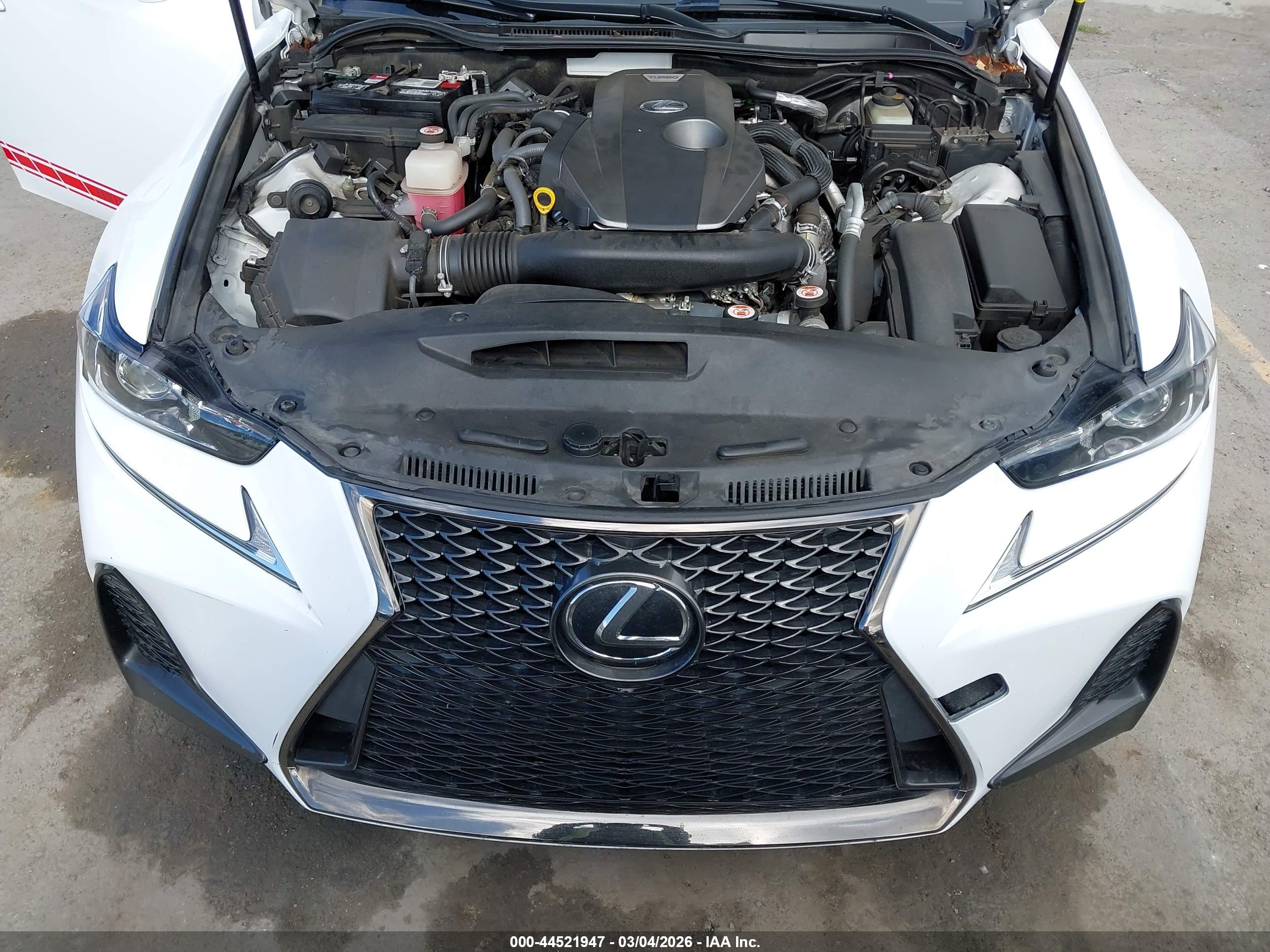 LEXUS IS image 10