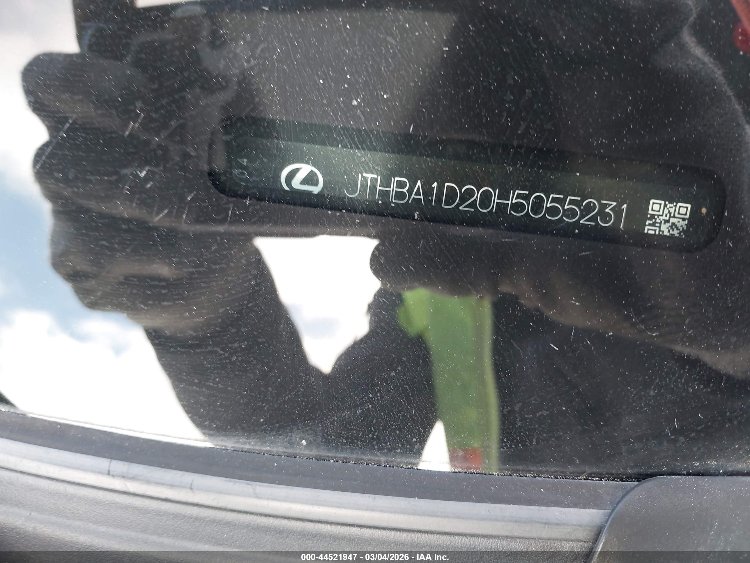 LEXUS IS image 9