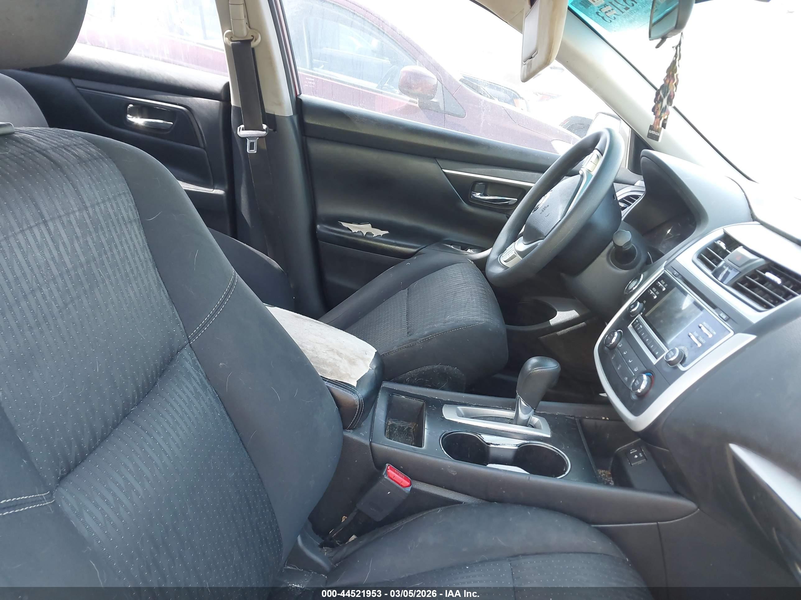 NISSAN ALTIMA image 5