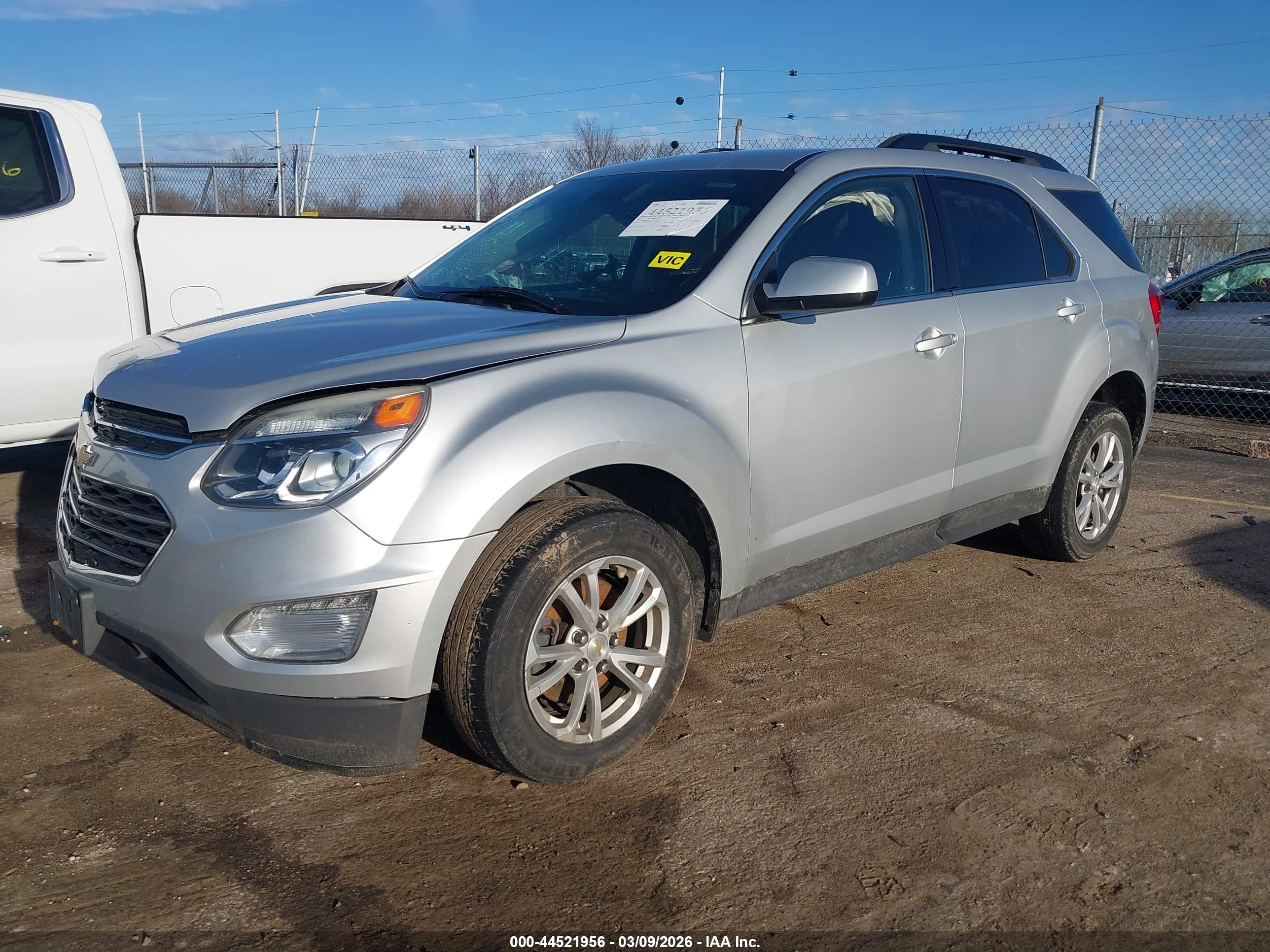 CHEVROLET EQUINOX image 2