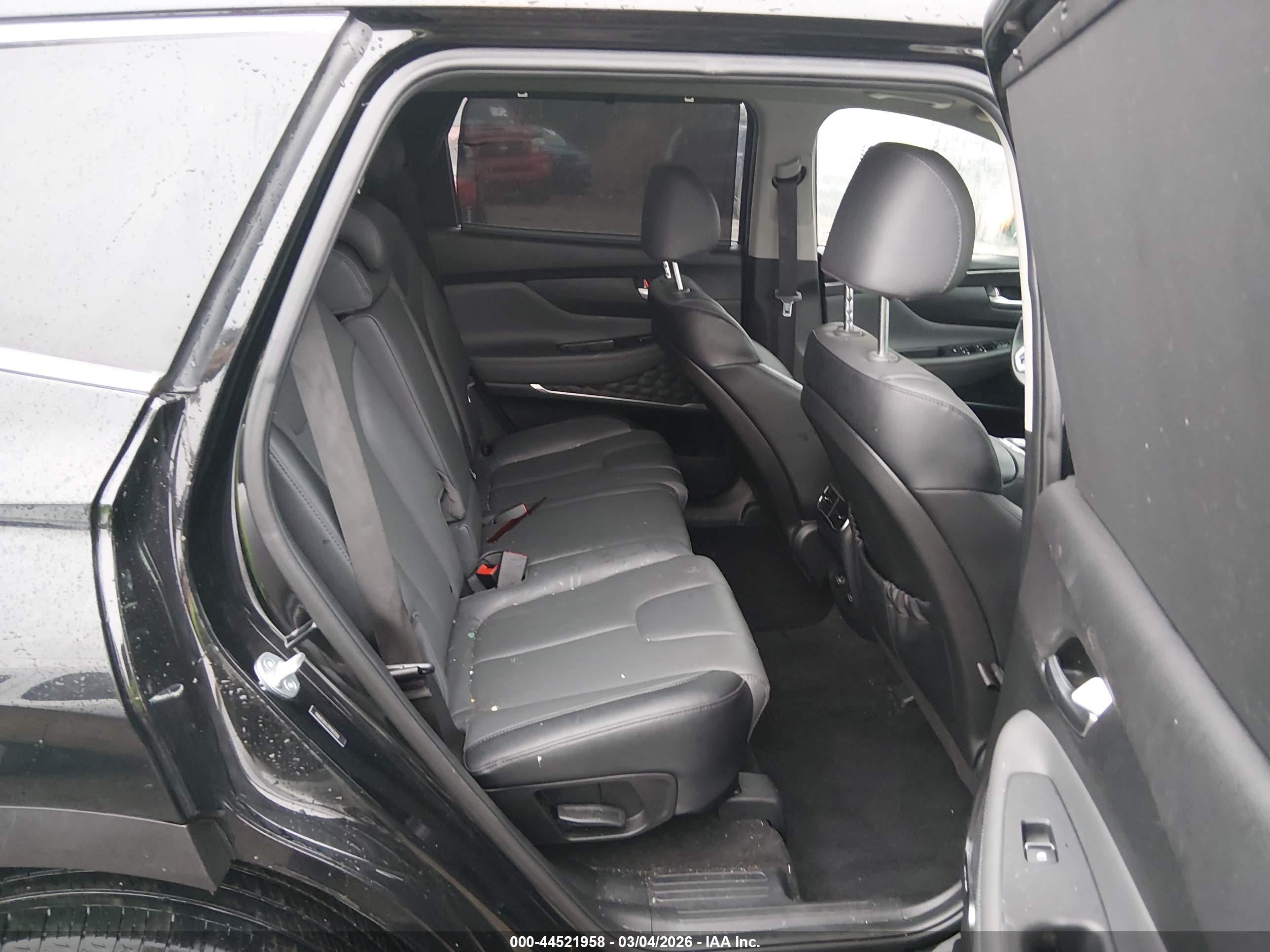 HYUNDAI SANTA image 8