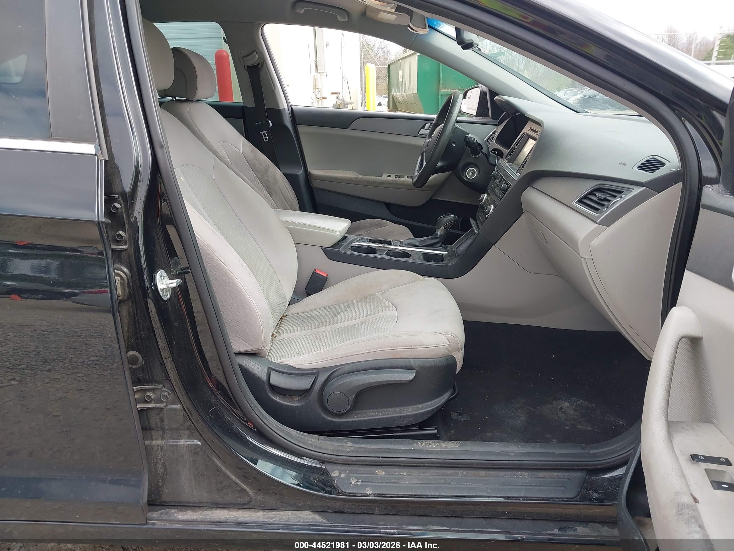 HYUNDAI SONATA image 5
