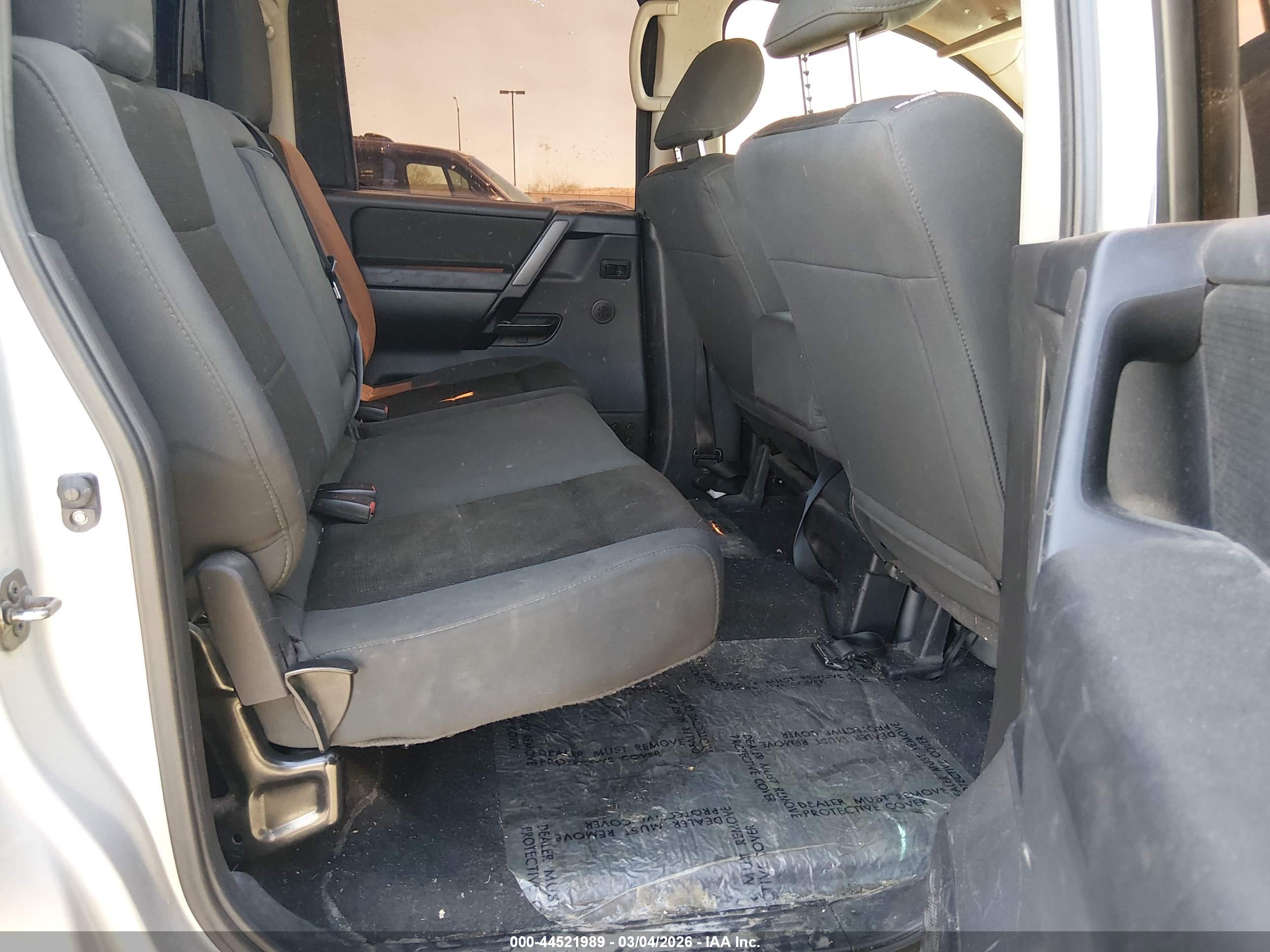 NISSAN TITAN image 8