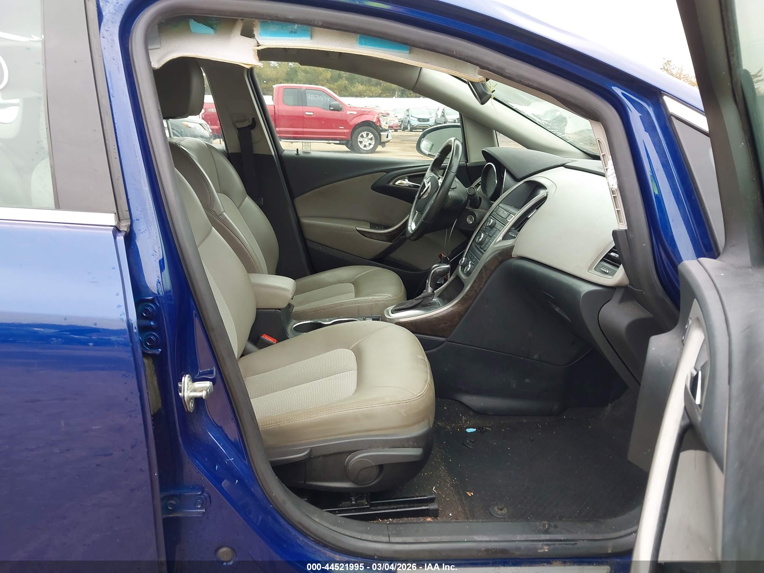 BUICK VERANO image 5