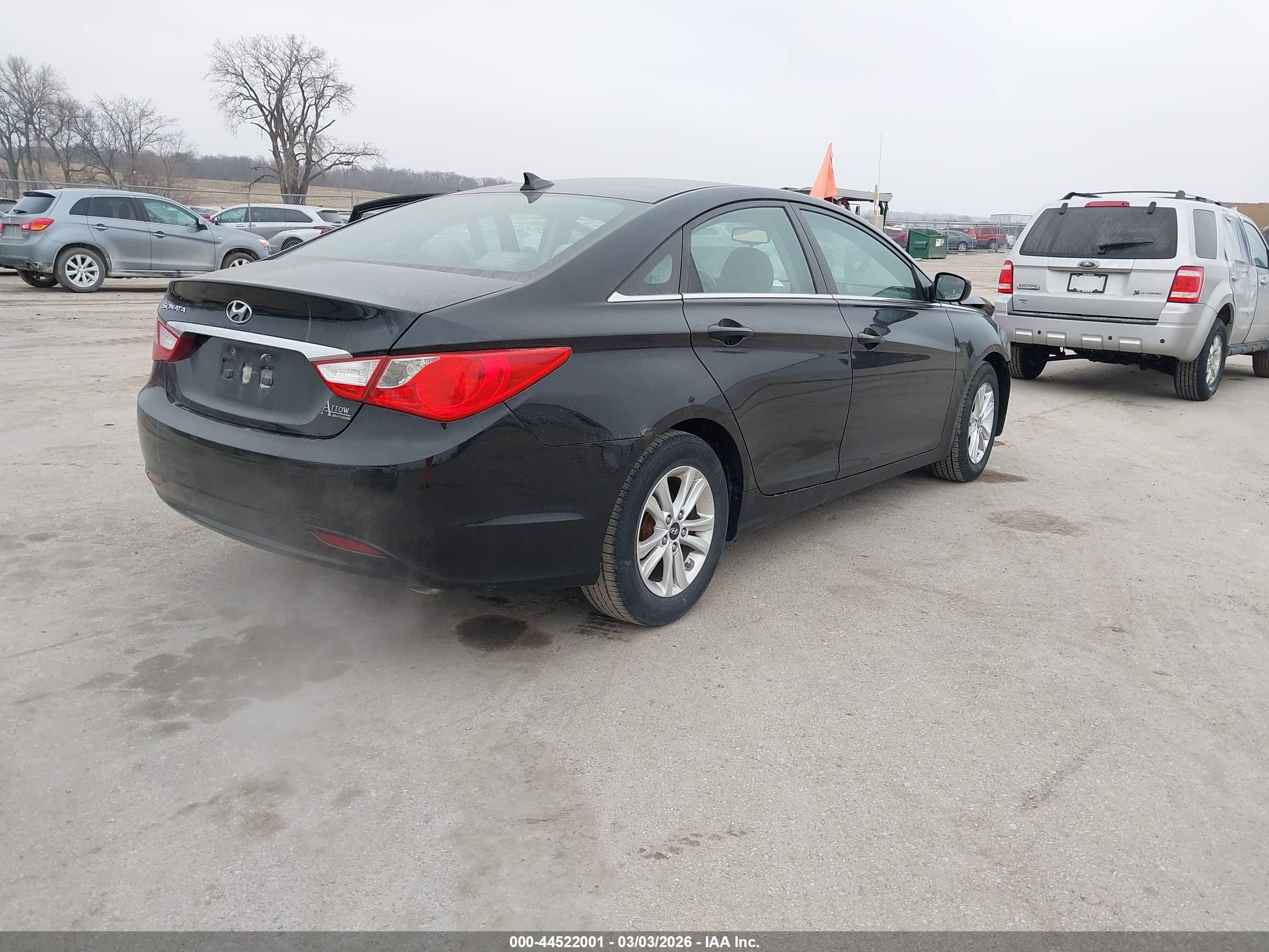 HYUNDAI SONATA image 4