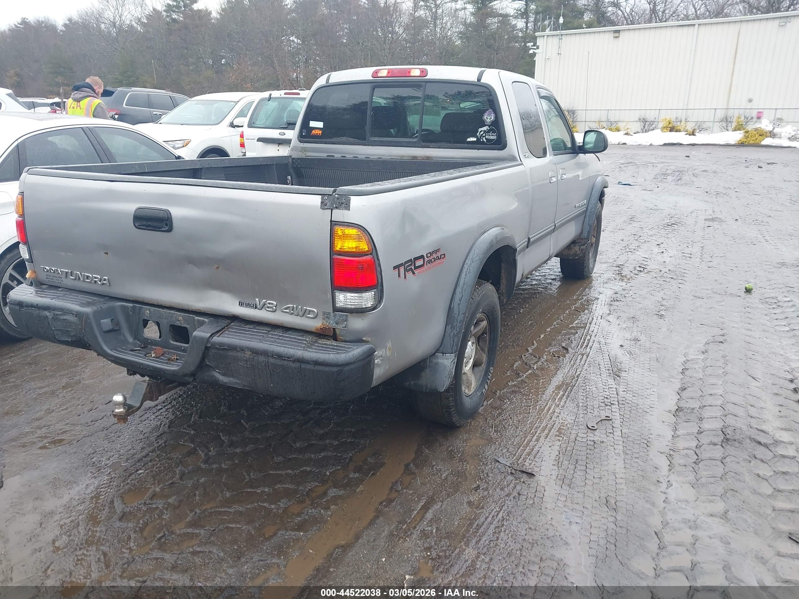TOYOTA TUNDRA image 4