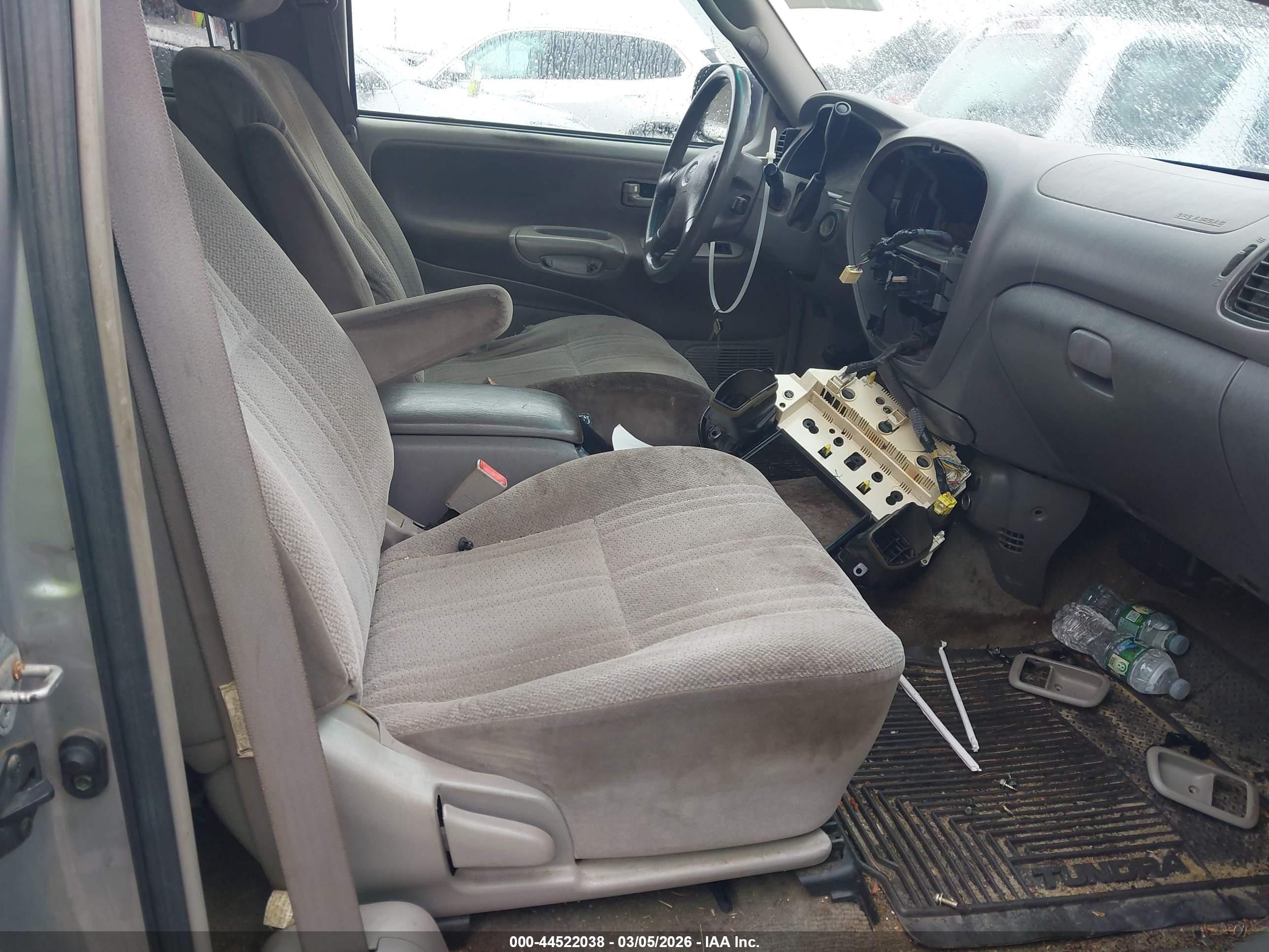 TOYOTA TUNDRA image 5