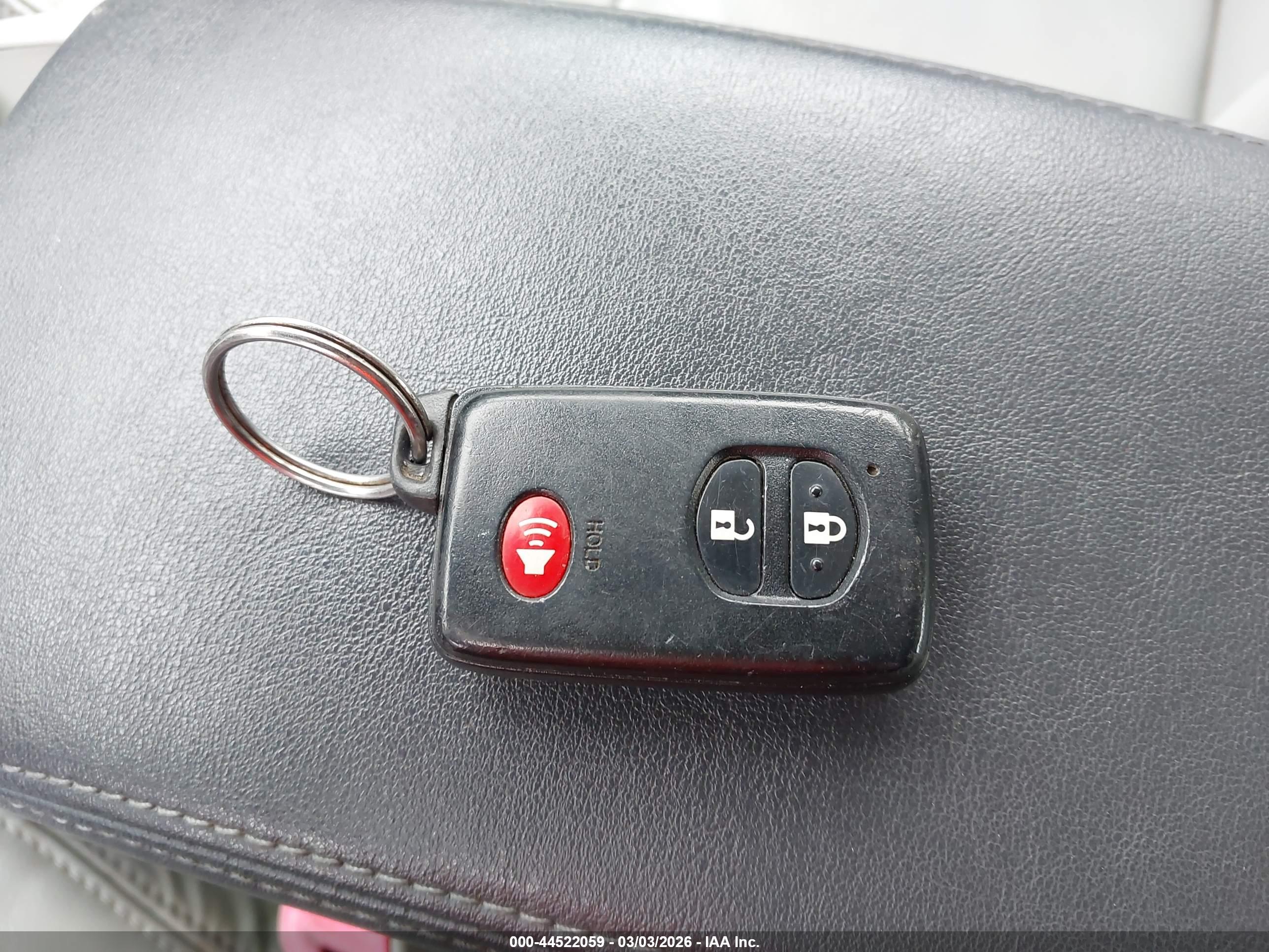 TOYOTA PRIUS image 11