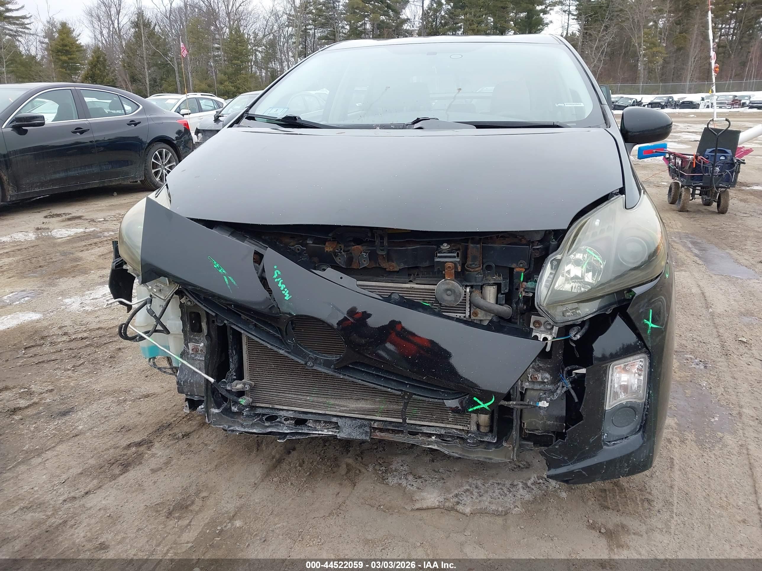 TOYOTA PRIUS image 6