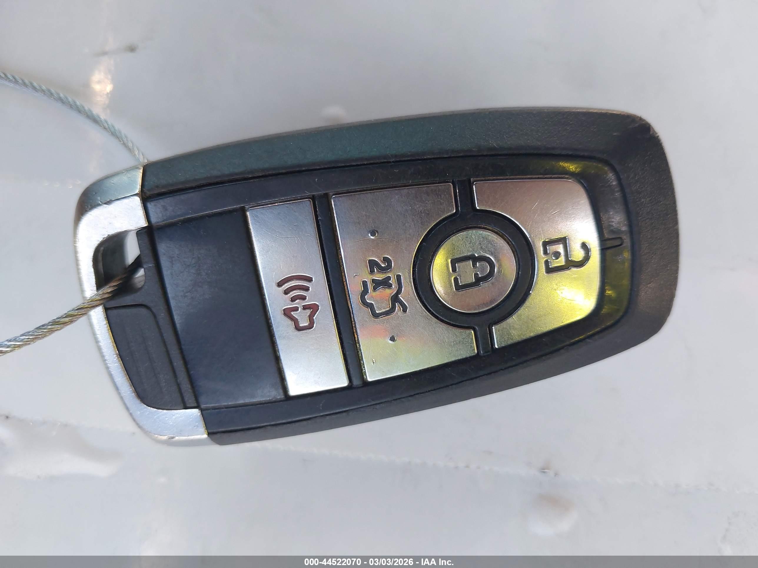 FORD FUSION image 11