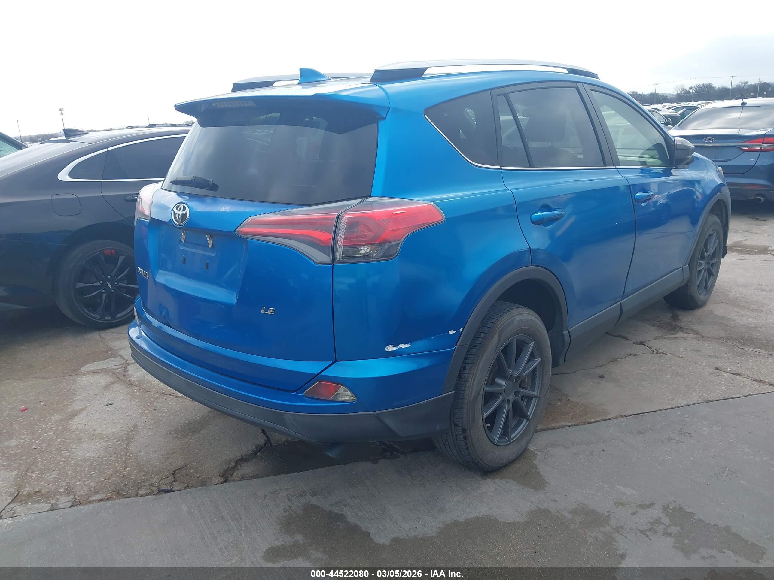 TOYOTA RAV4 image 4