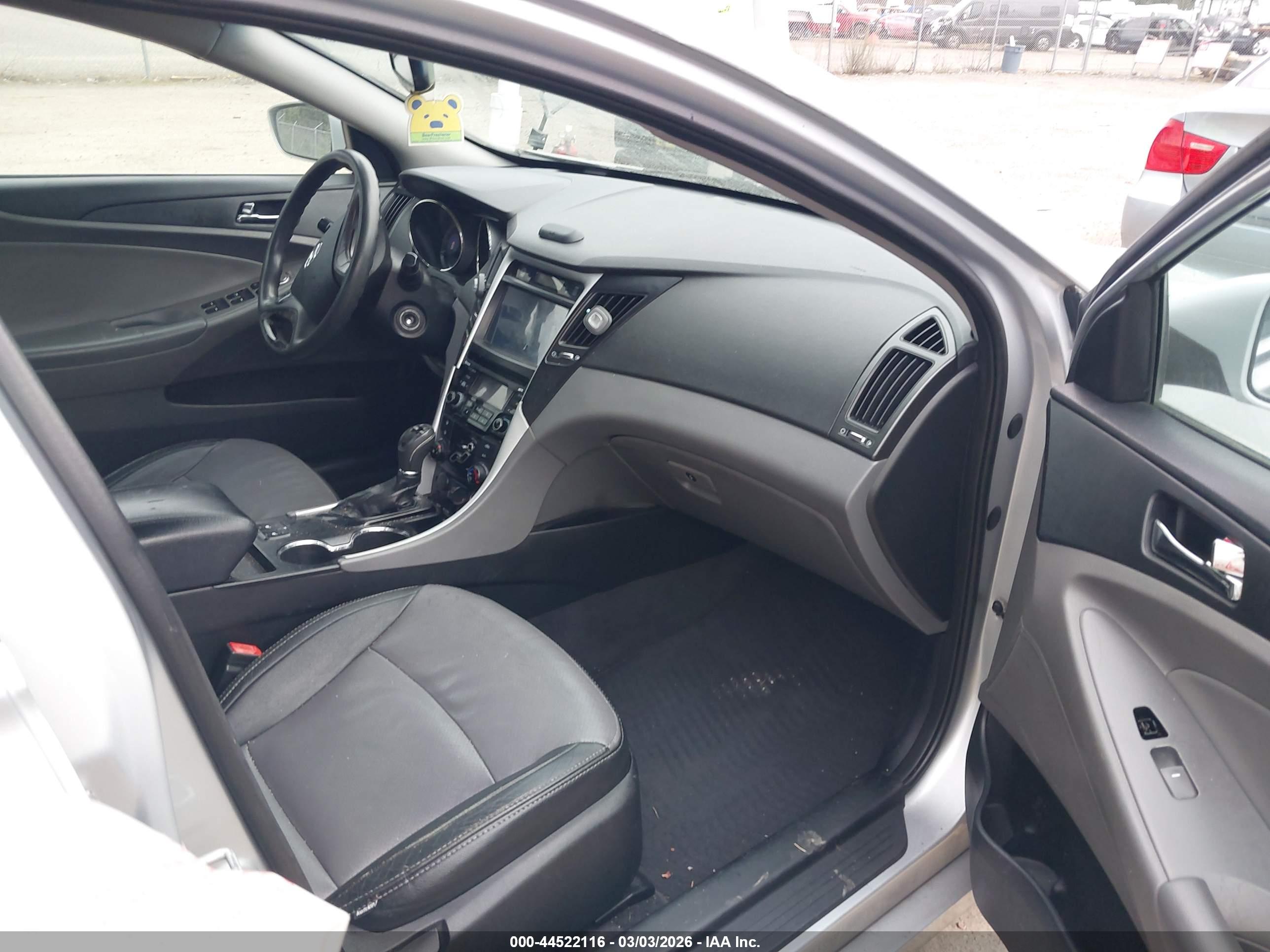 HYUNDAI SONATA image 5