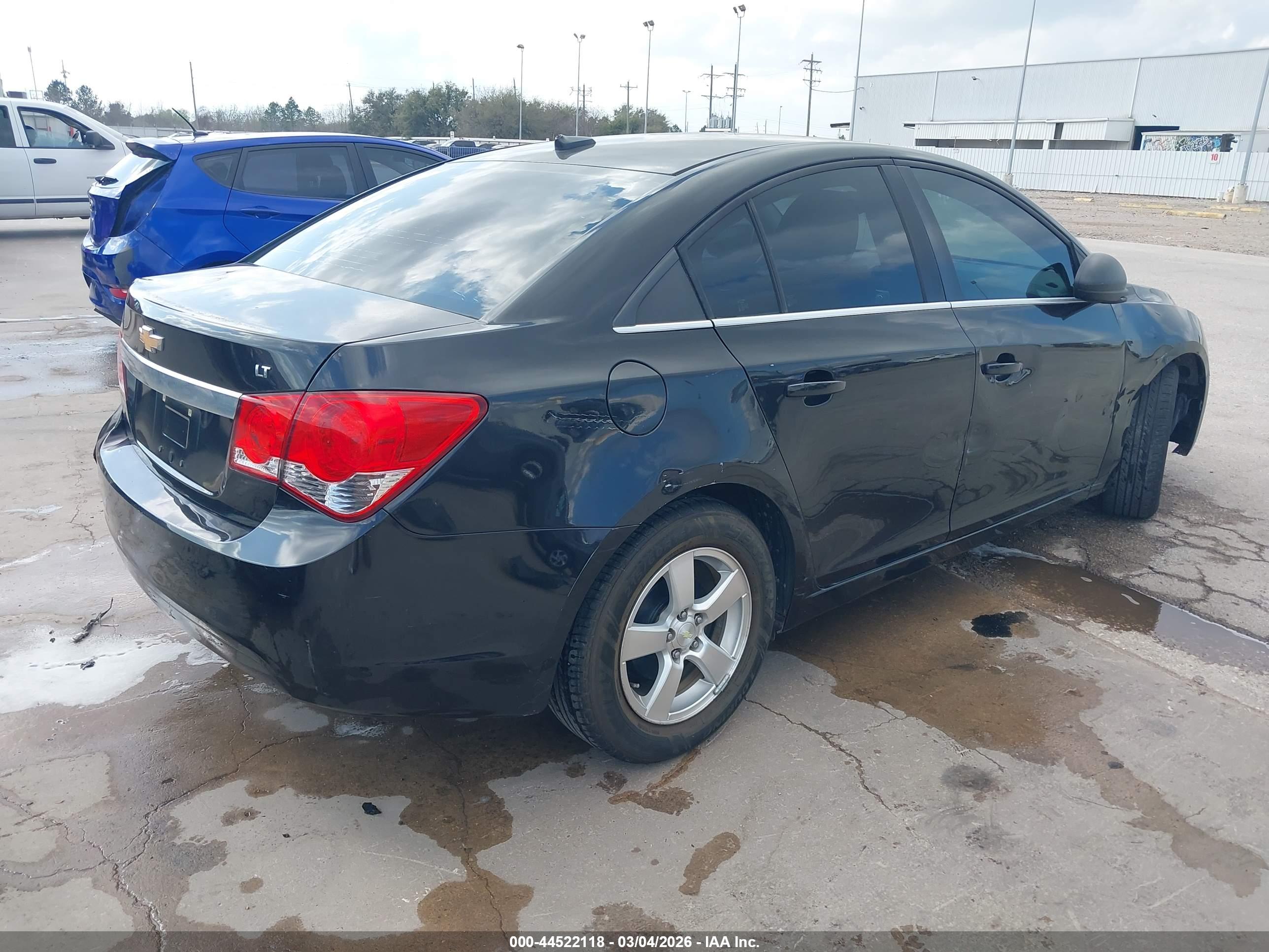 CHEVROLET CRUZE image 4