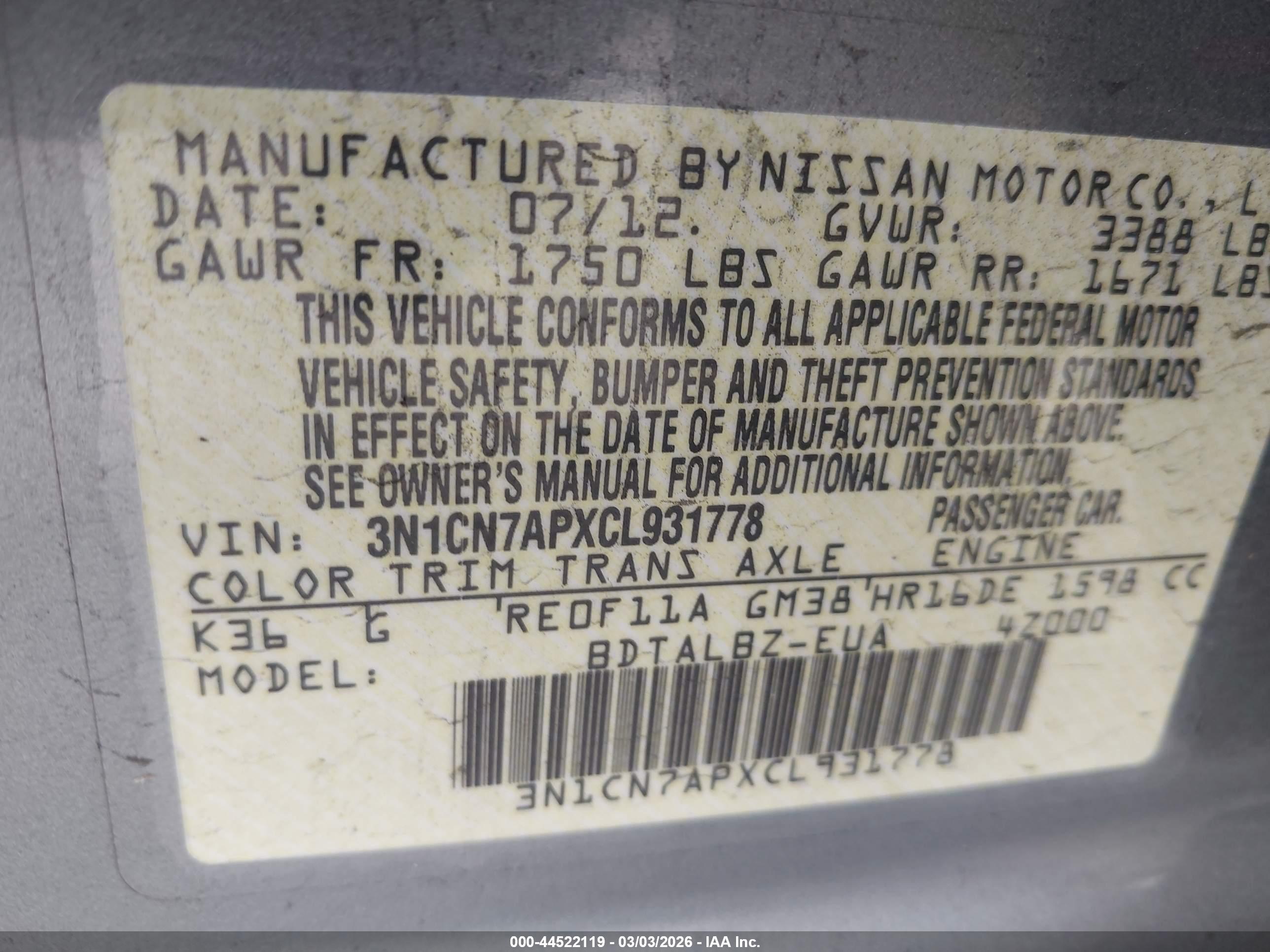 NISSAN VERSA image 9