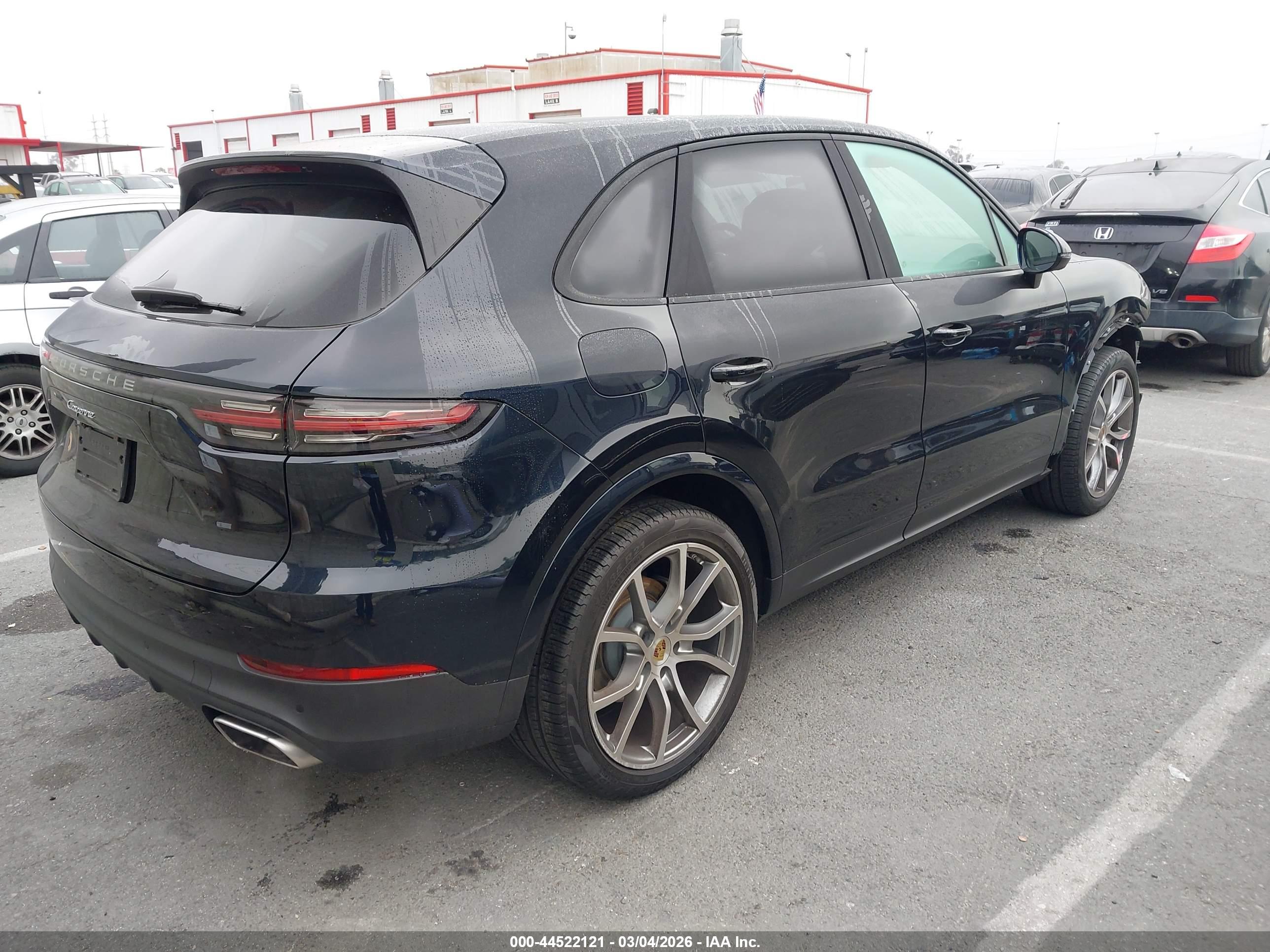 PORSCHE CAYENNE image 4