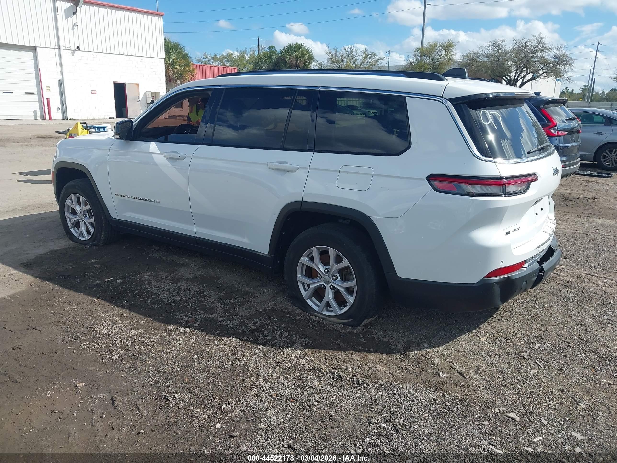 JEEP GRAND image 3