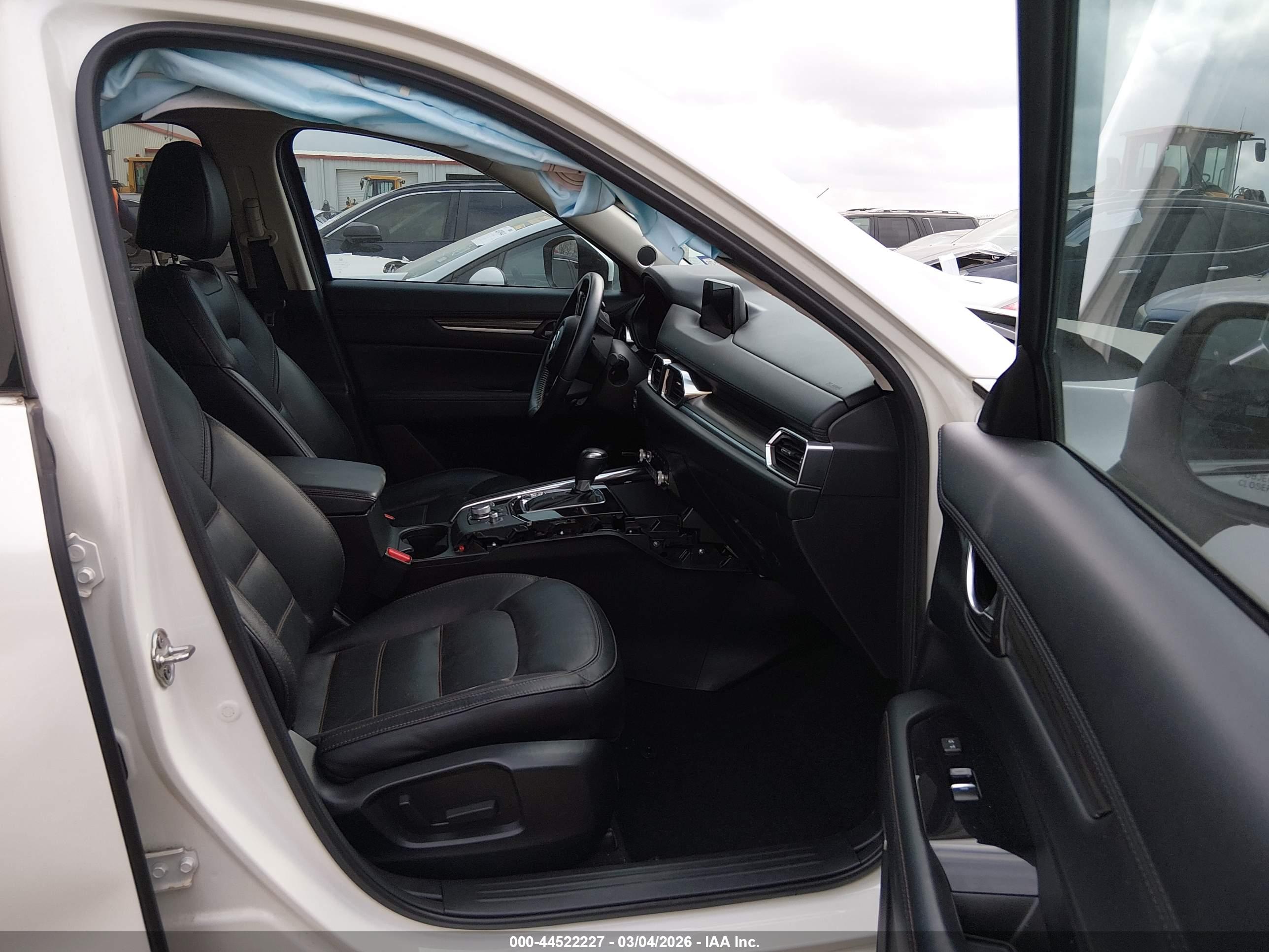 MAZDA CX-5 image 5