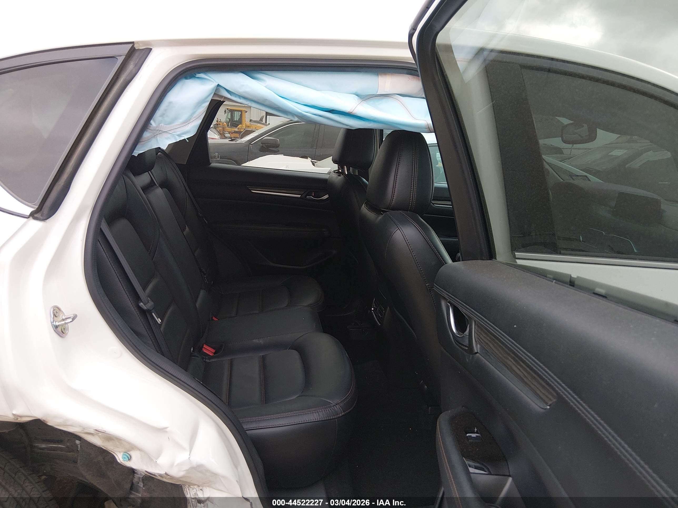 MAZDA CX-5 image 8