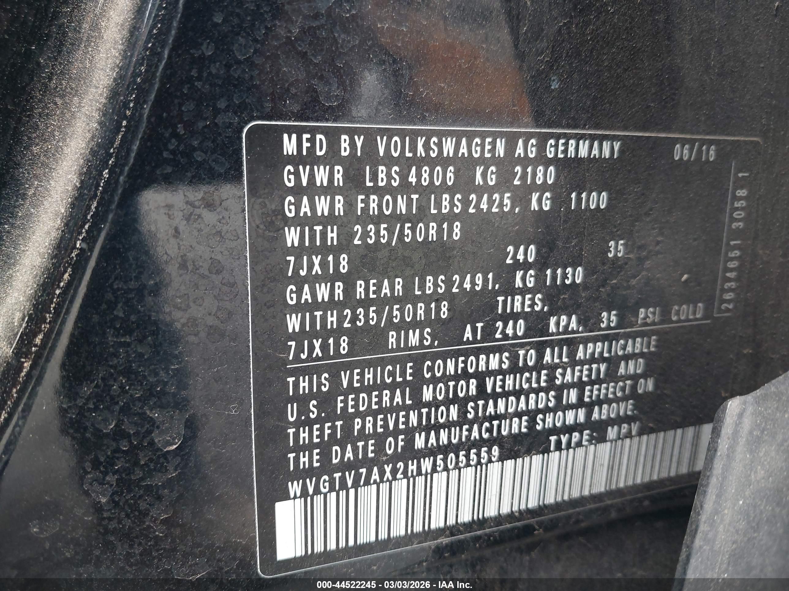 VOLKSWAGEN TIGUAN image 9