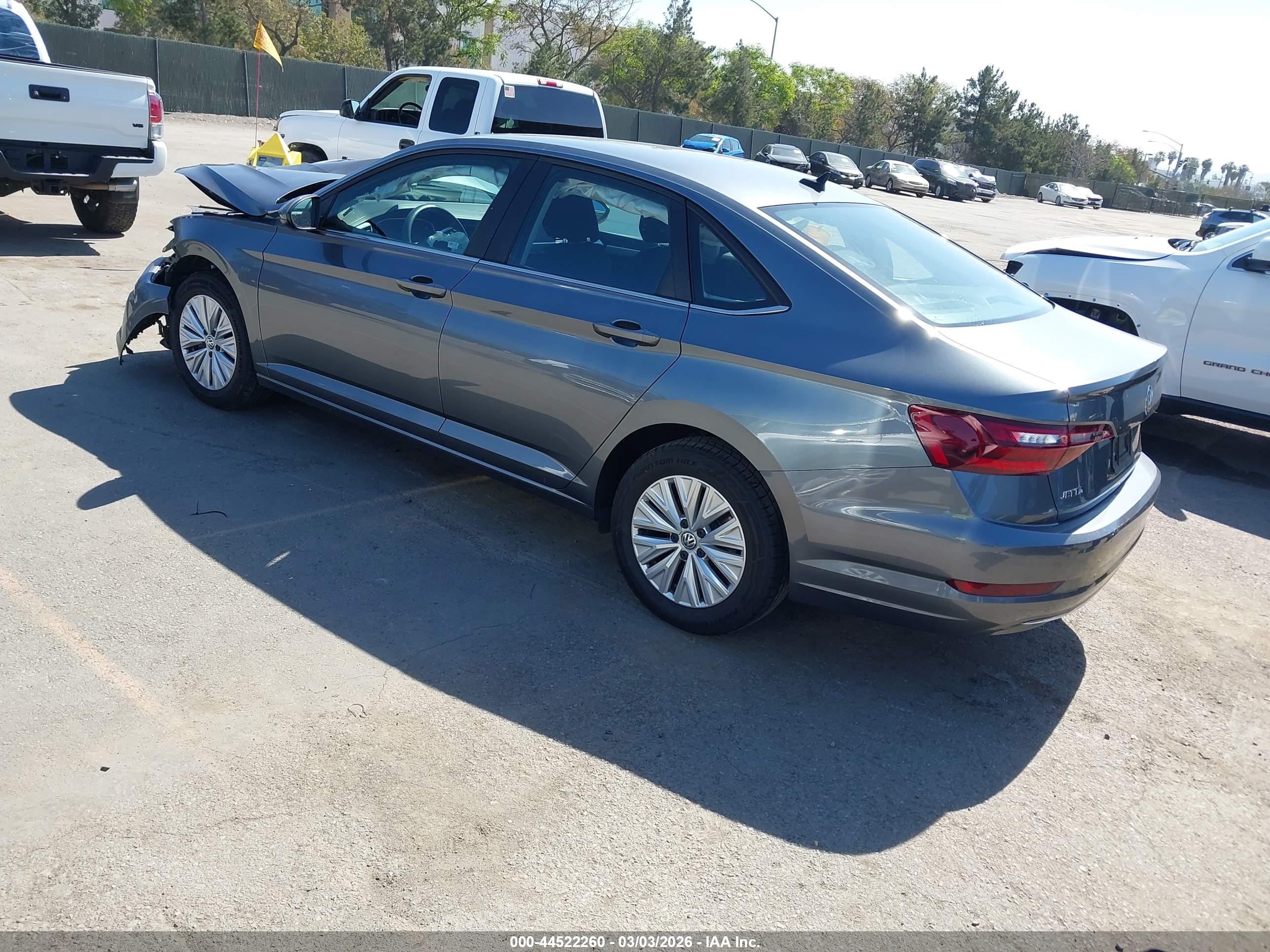 VOLKSWAGEN JETTA image 3