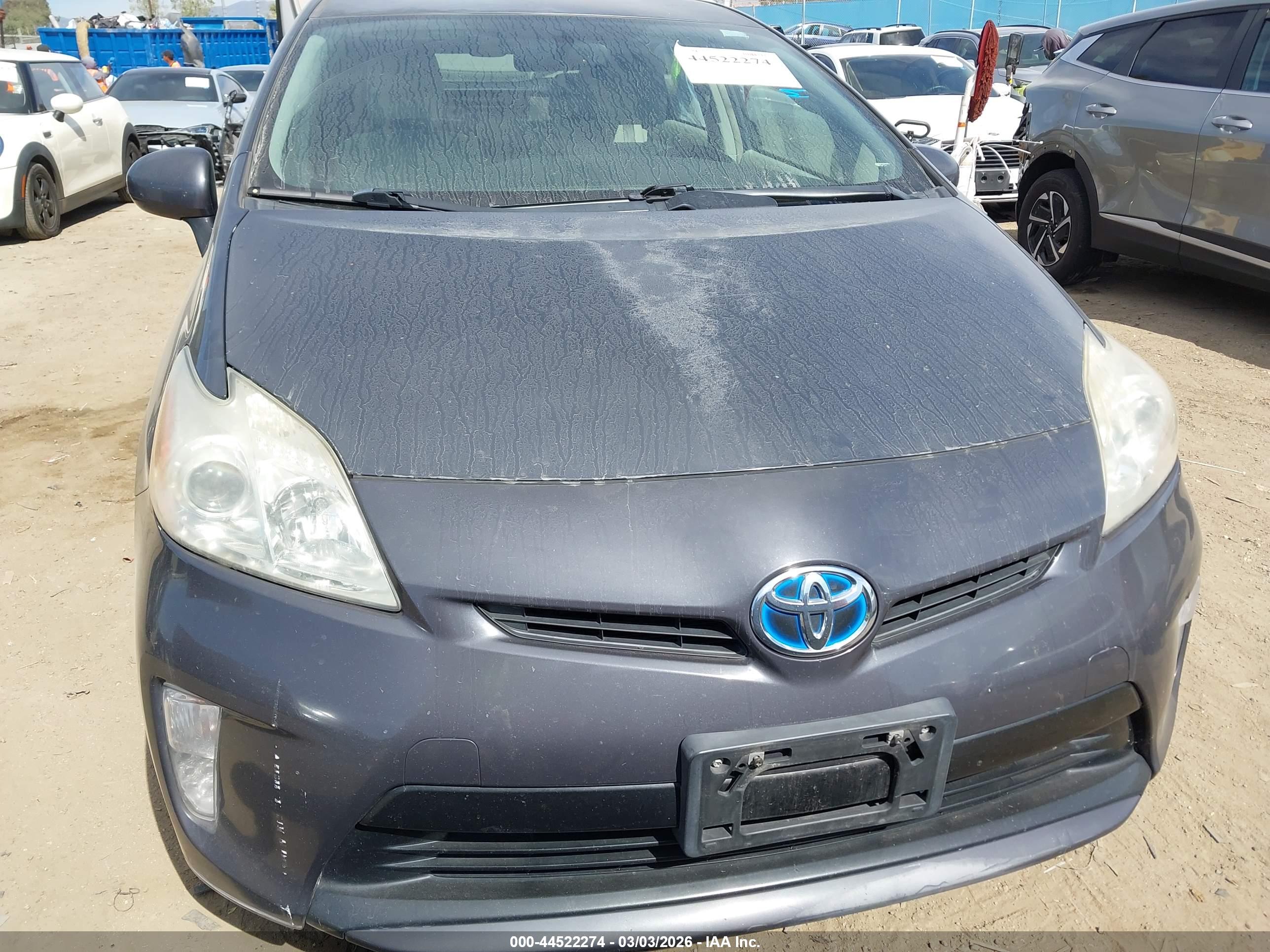 TOYOTA PRIUS image 6
