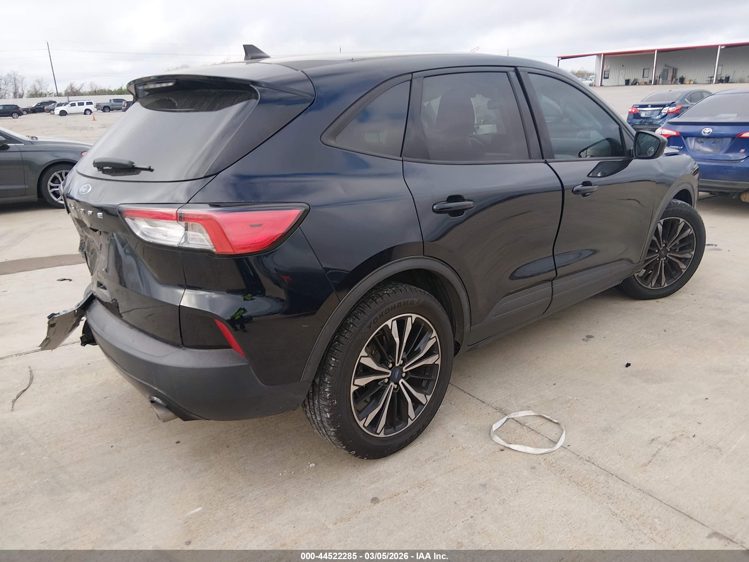 FORD ESCAPE image 4