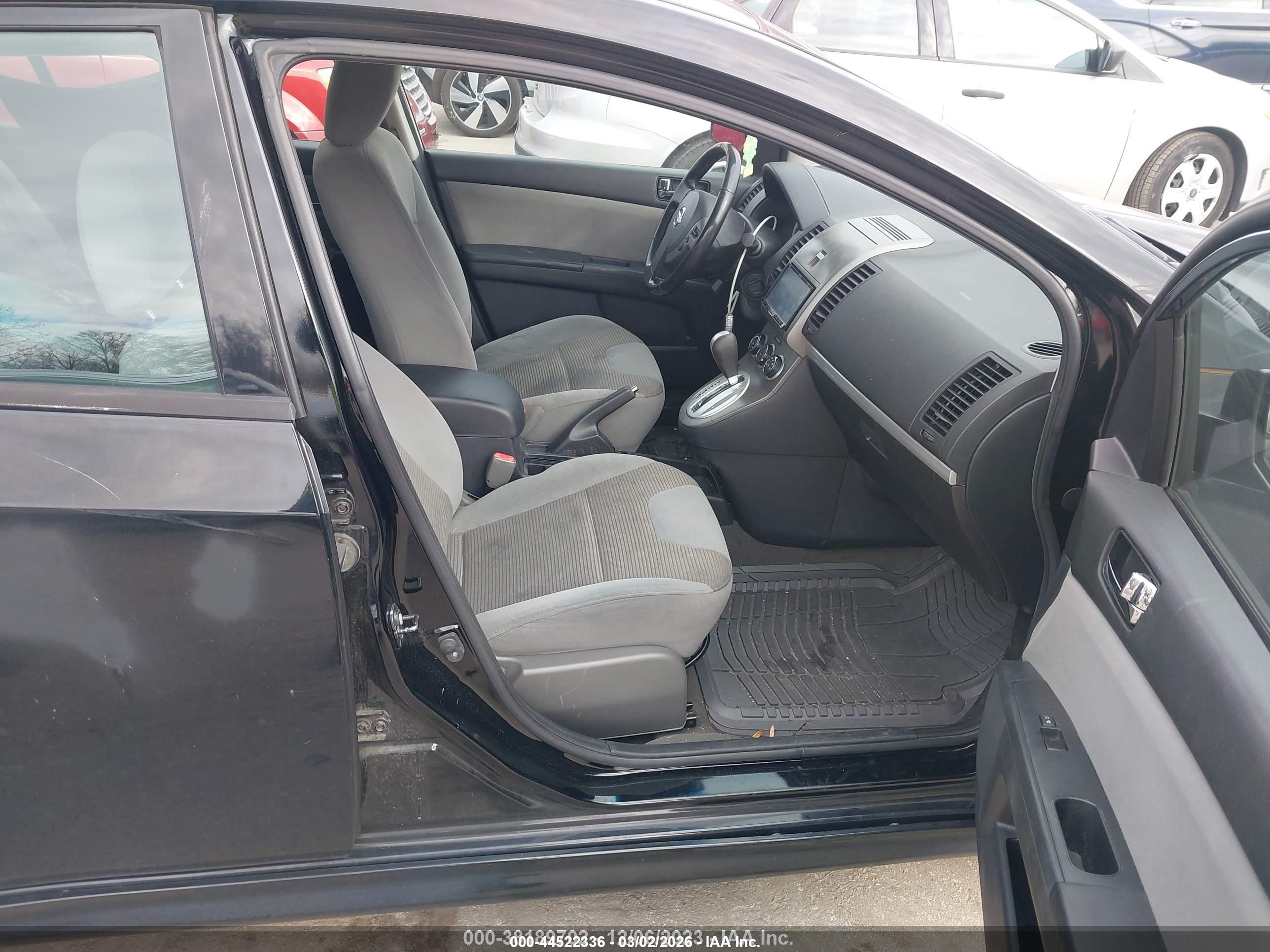 NISSAN SENTRA image 5