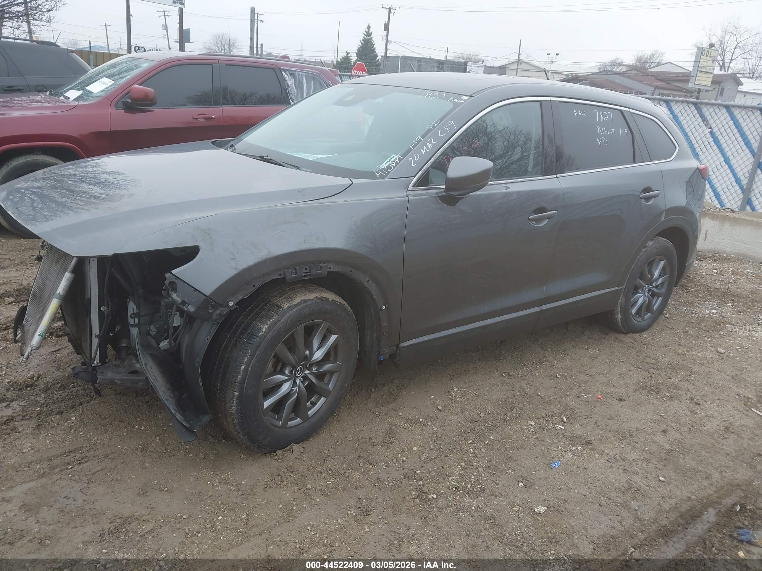 MAZDA CX-9 image 2