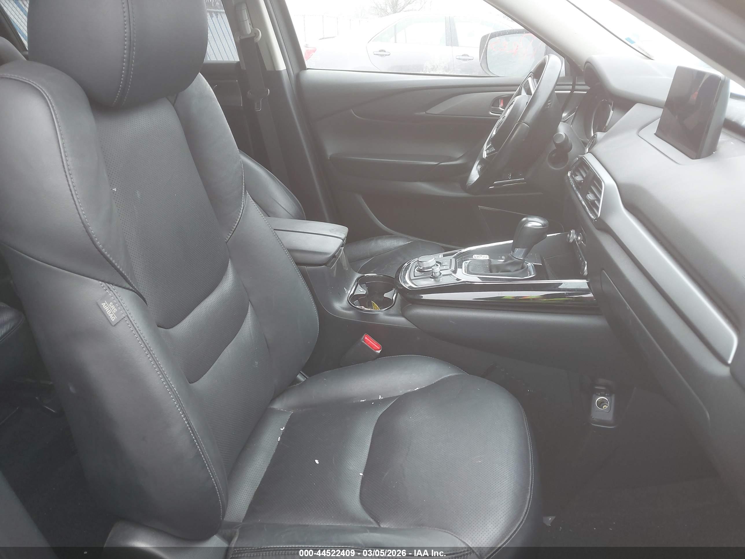 MAZDA CX-9 image 5