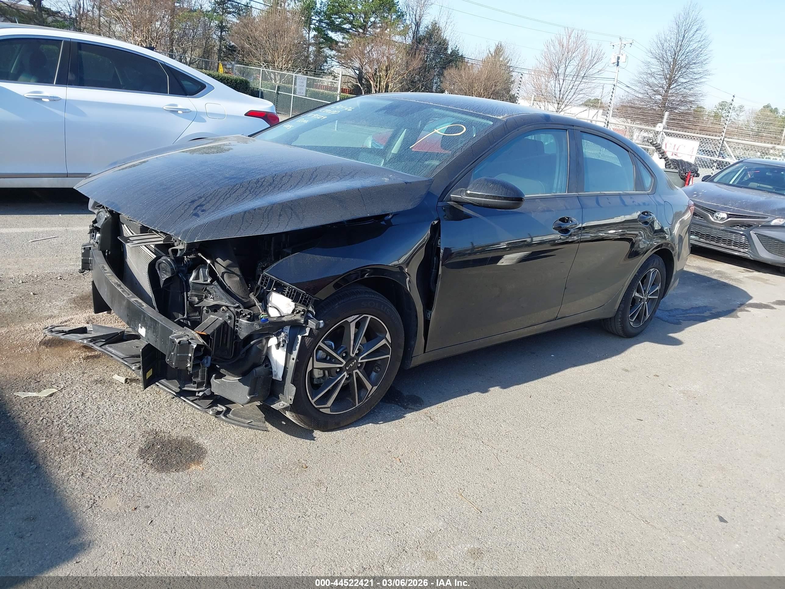 KIA FORTE image 2
