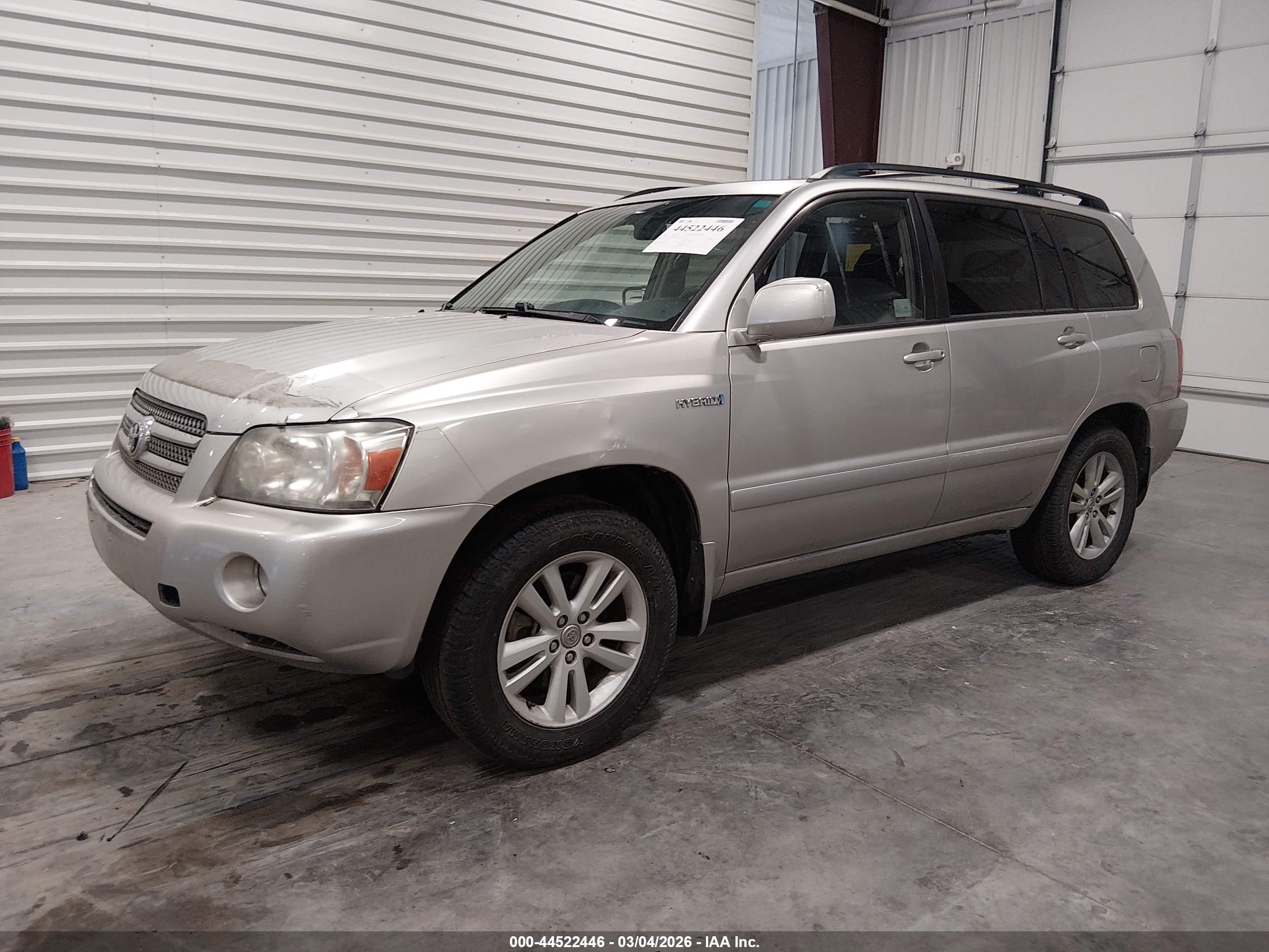 TOYOTA HIGHLANDER image 2