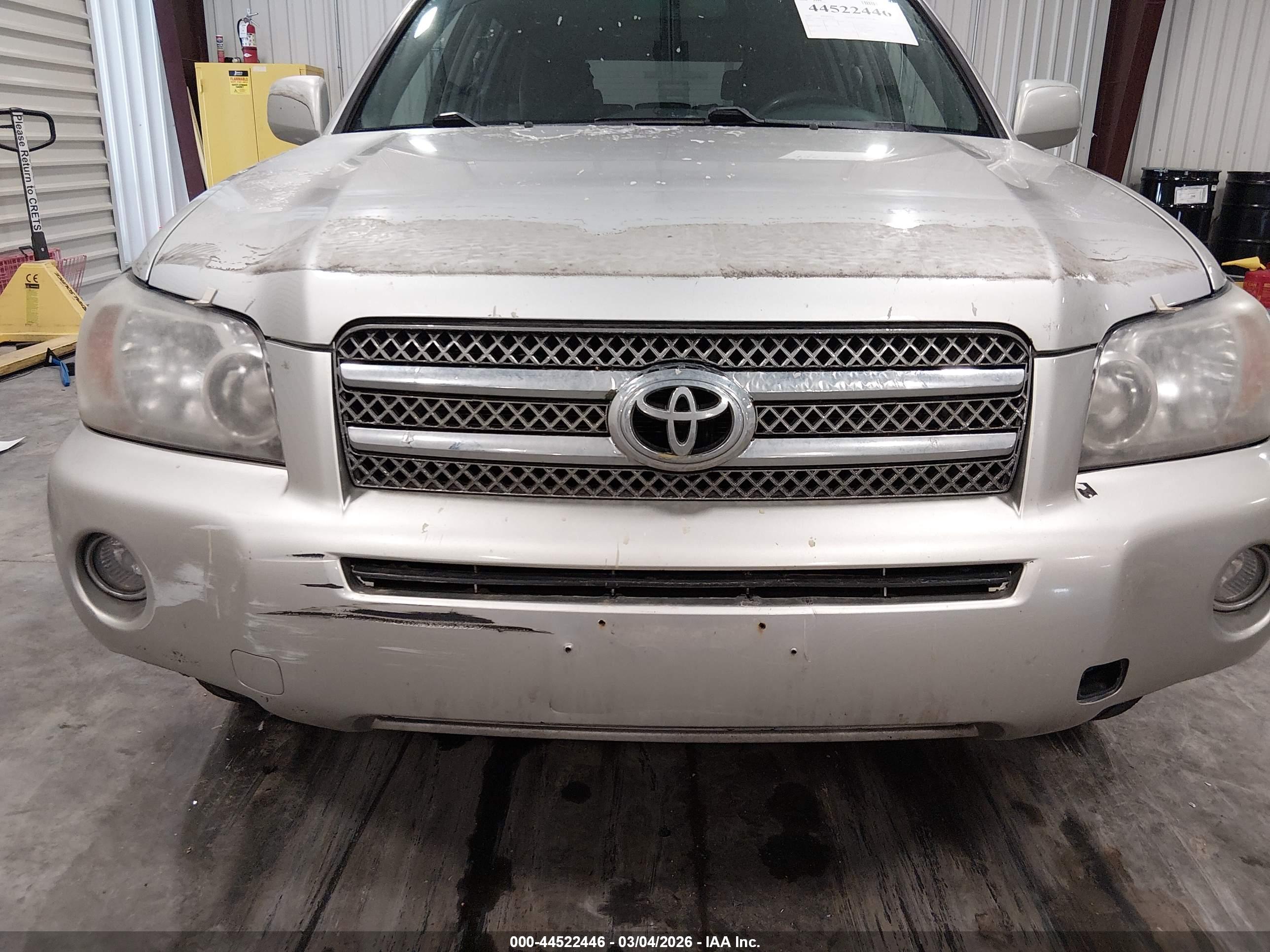 TOYOTA HIGHLANDER image 6