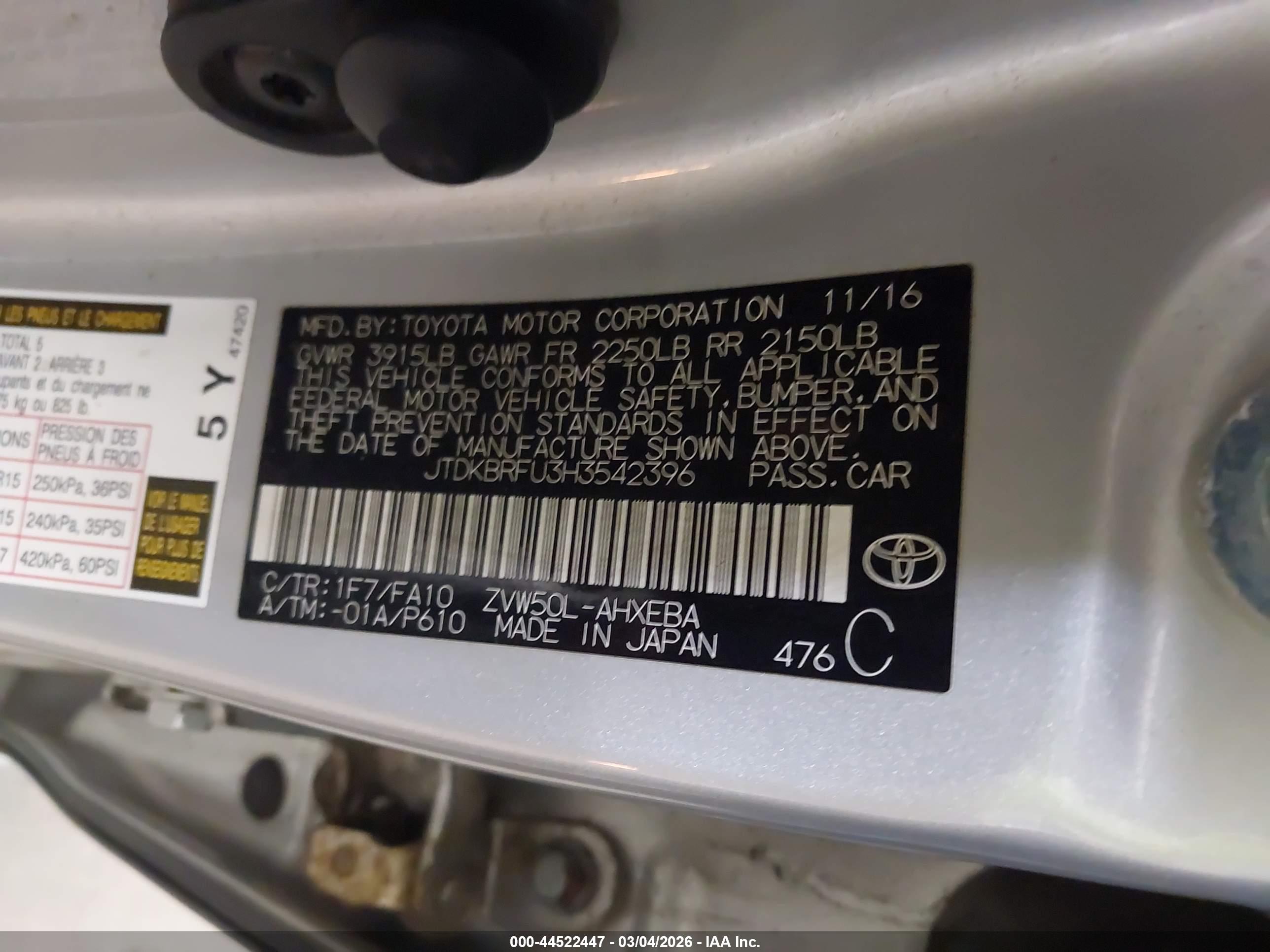 TOYOTA PRIUS image 9