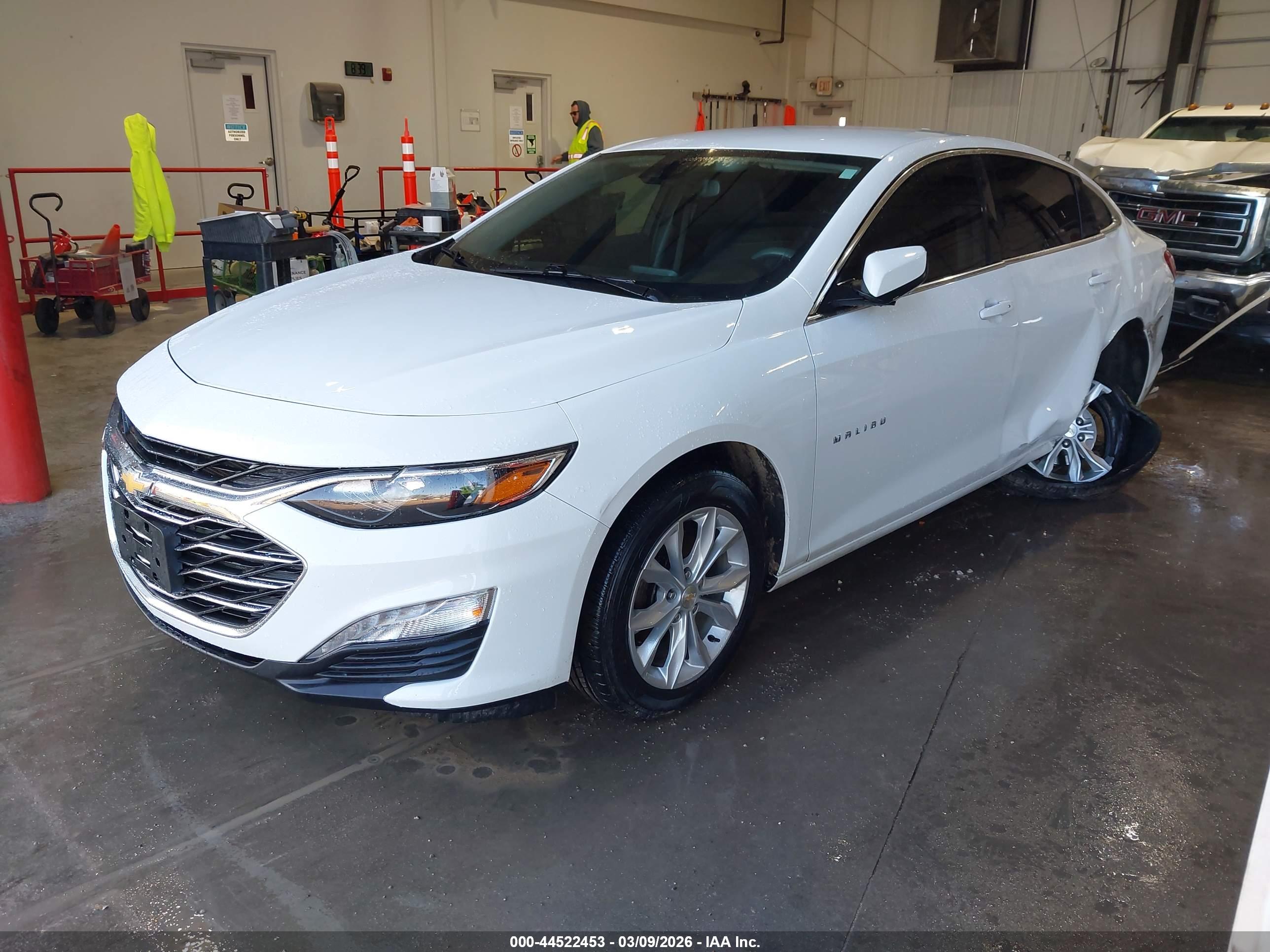 CHEVROLET MALIBU image 2