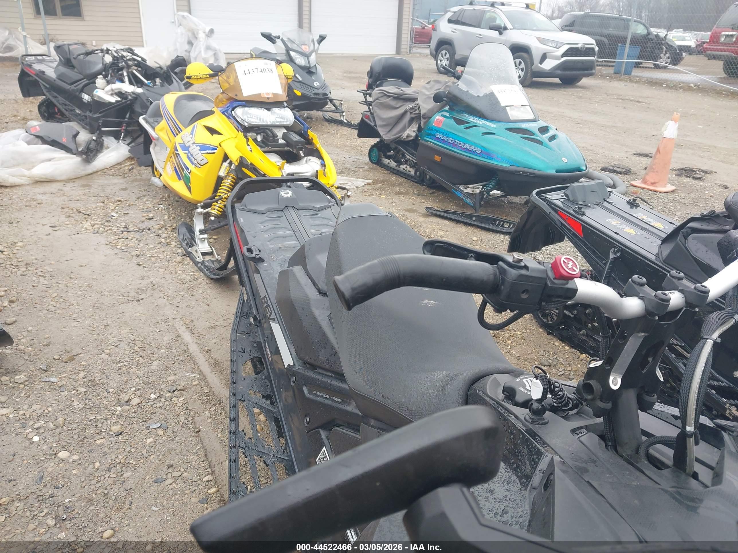 SKI DOO image 5