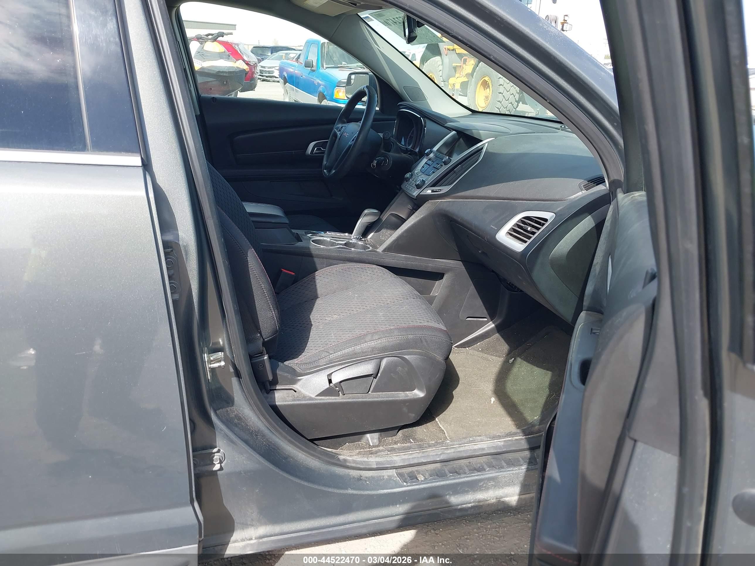 GMC TERRAIN image 5