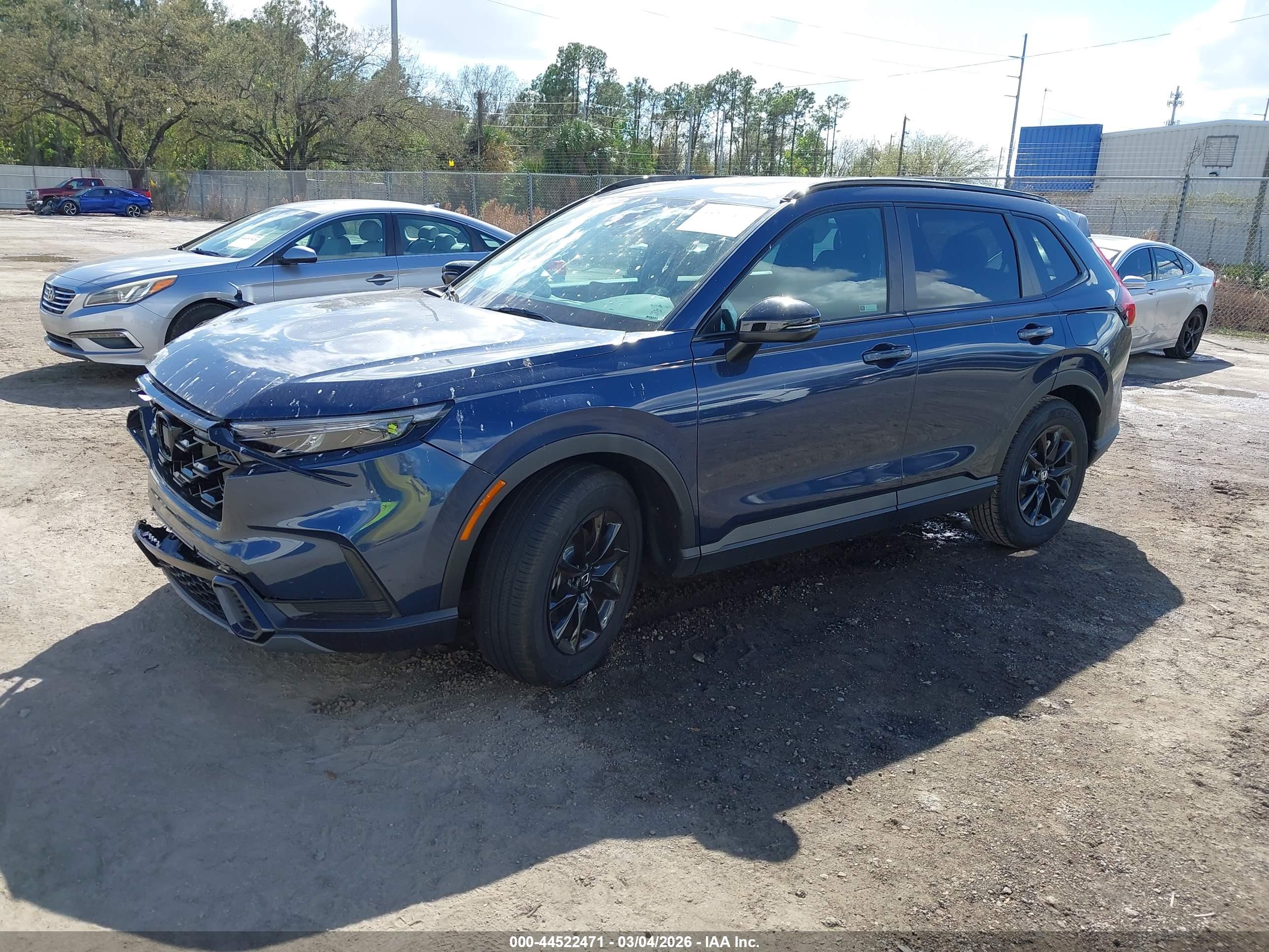 HONDA CR-V image 2