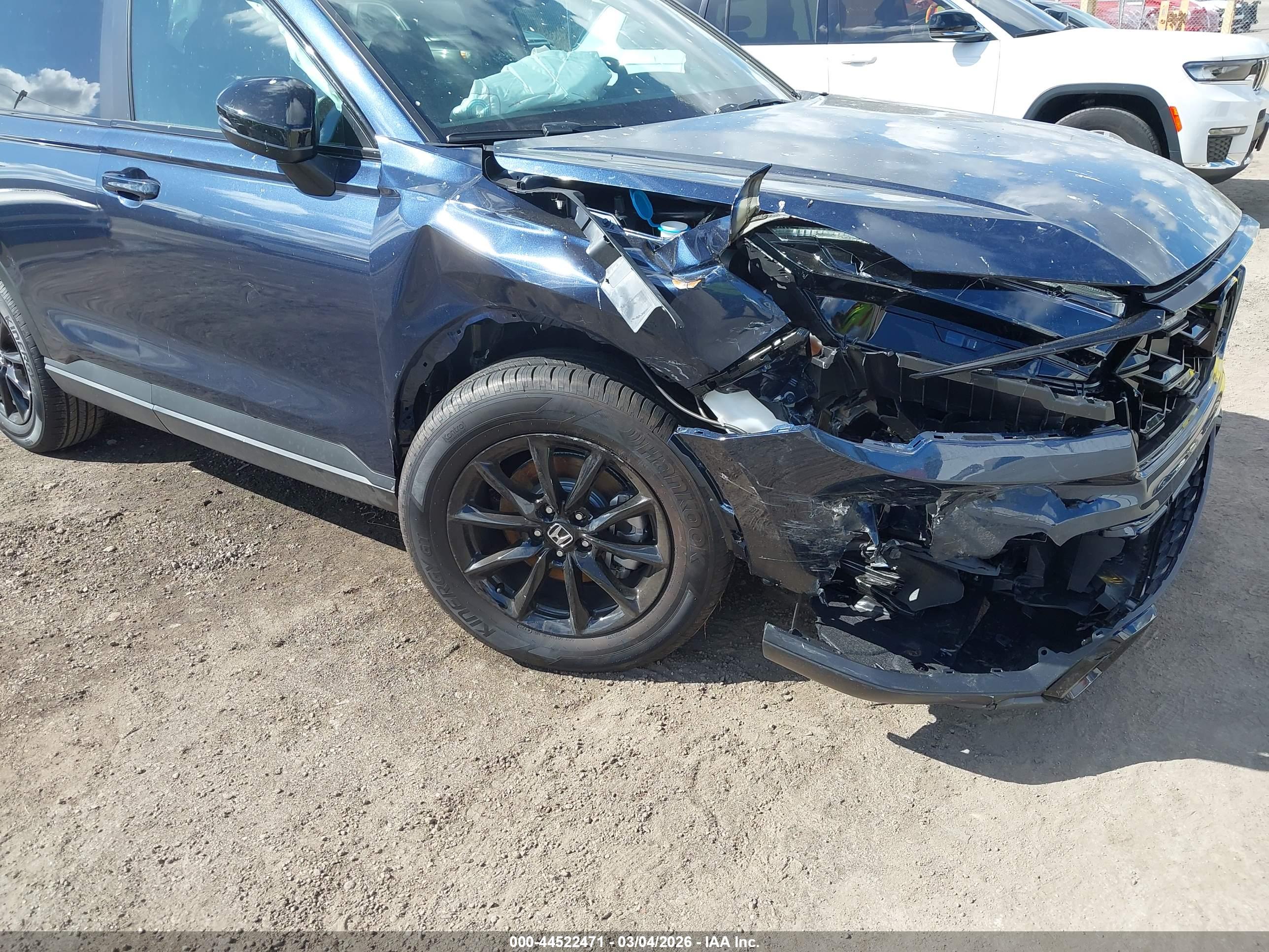 HONDA CR-V image 6