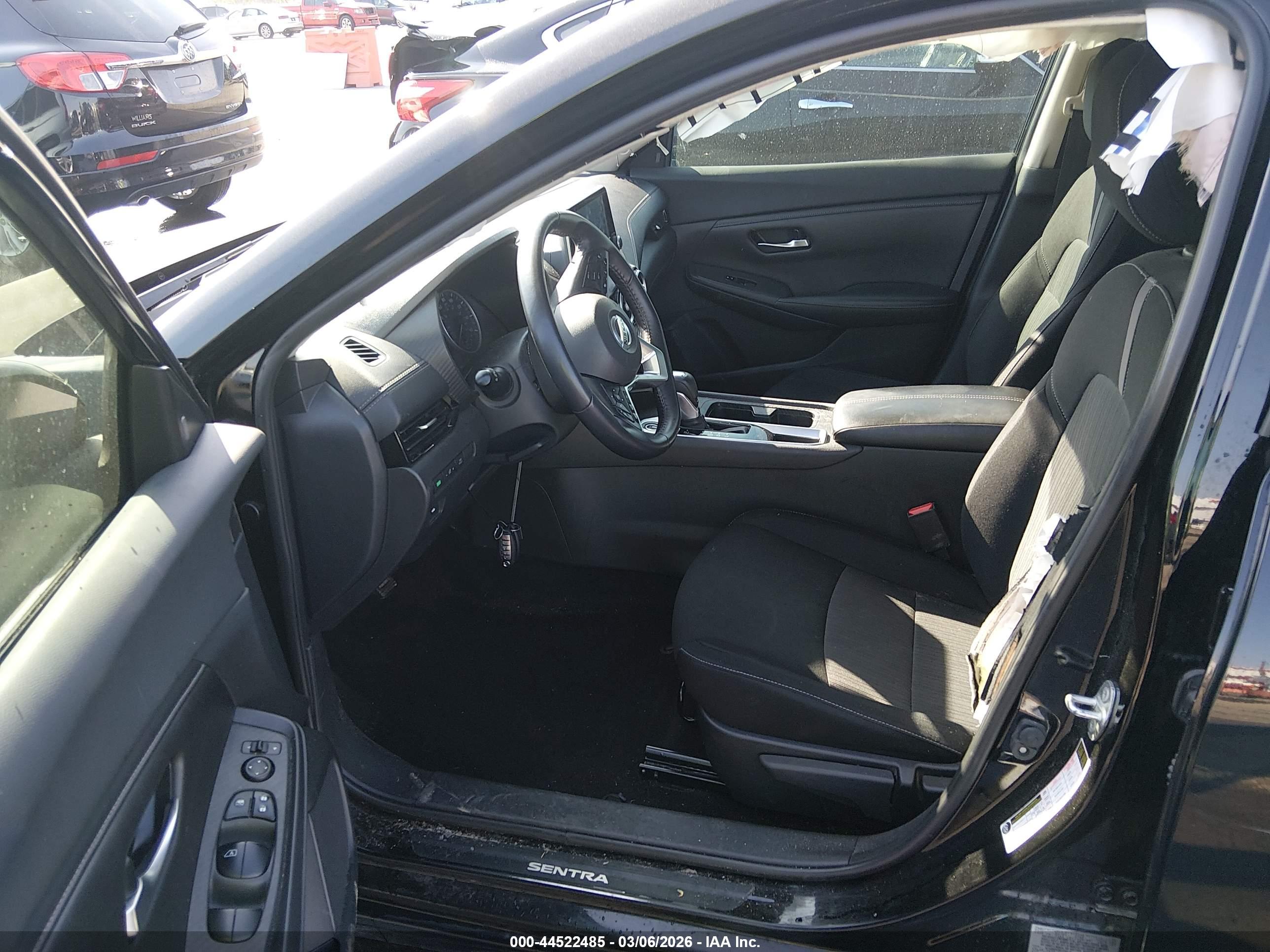 NISSAN SENTRA image 5