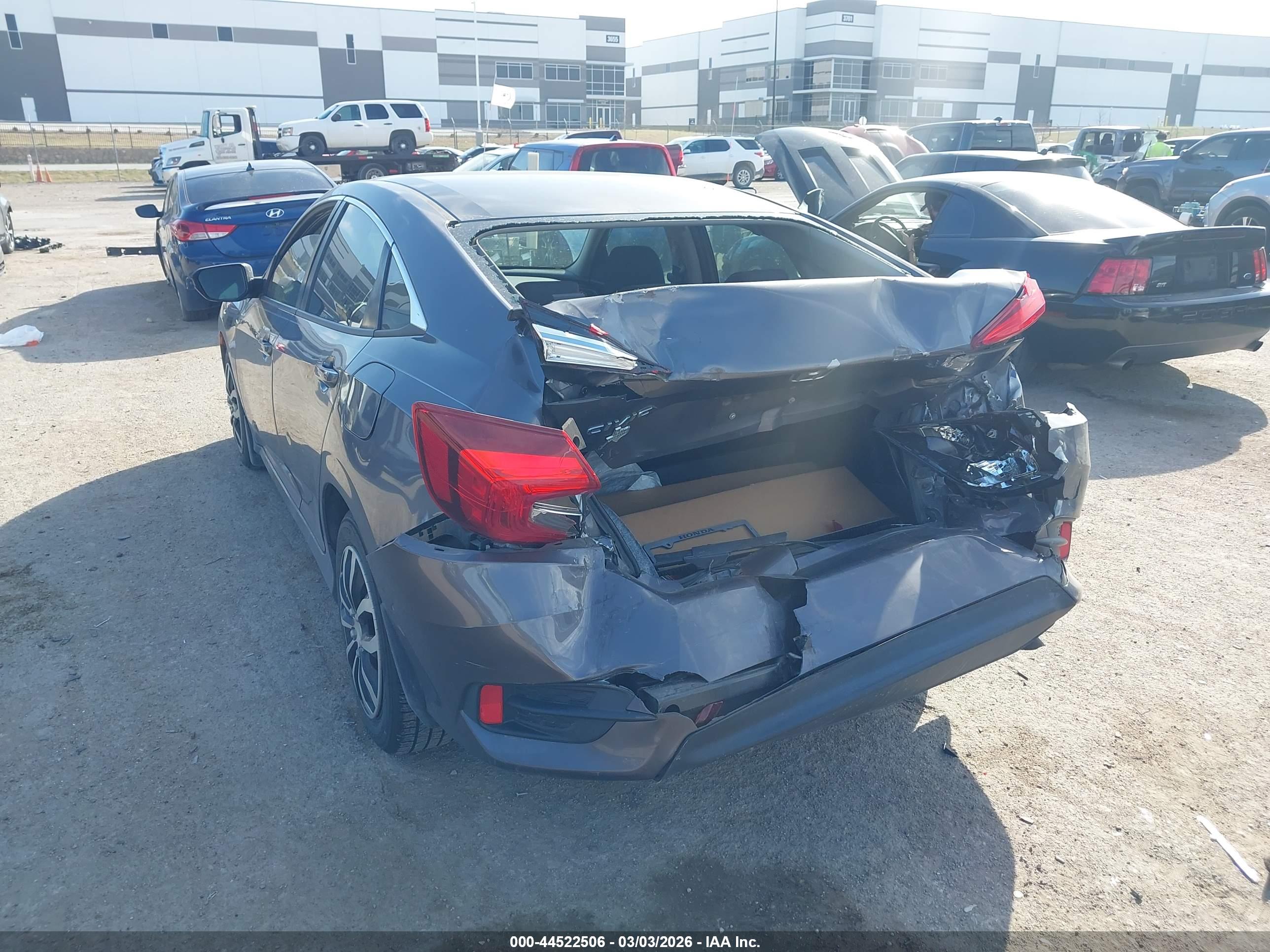 HONDA CIVIC image 3