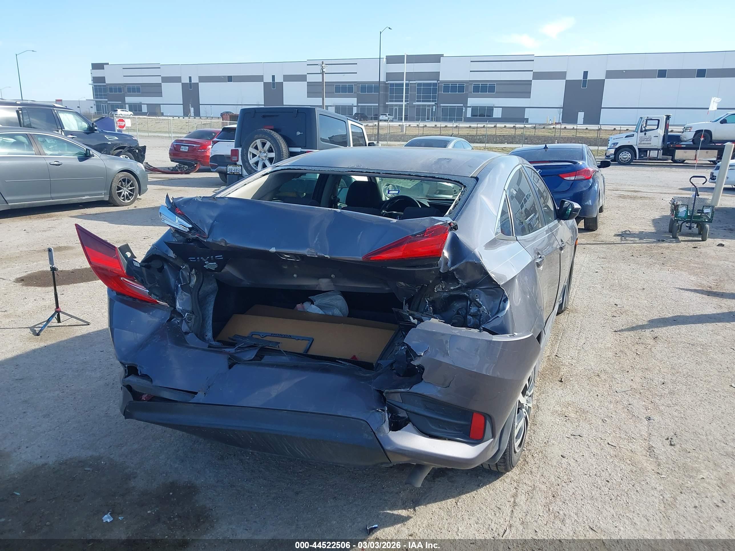 HONDA CIVIC image 4
