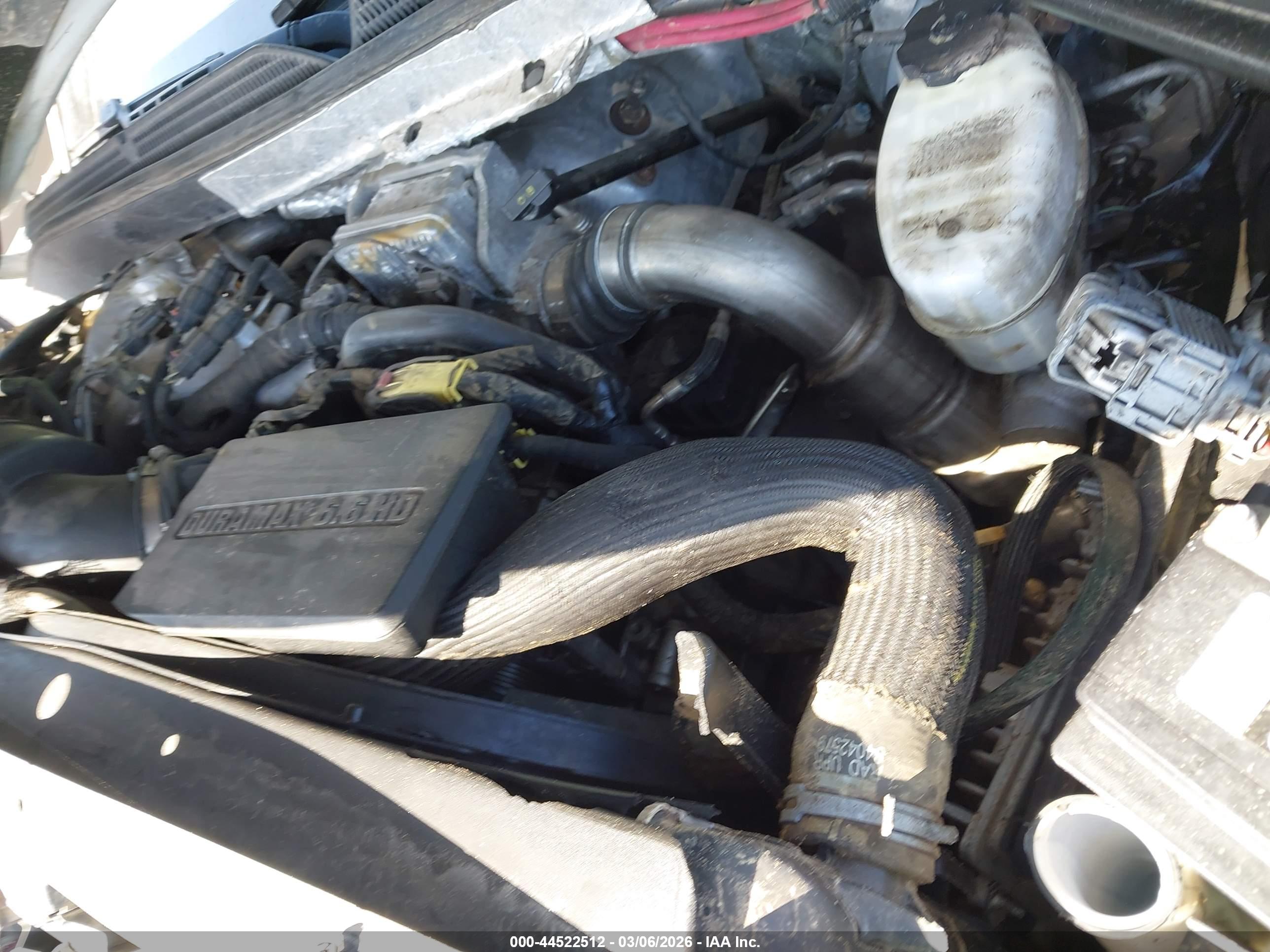 CHEVROLET SILVERADO image 10
