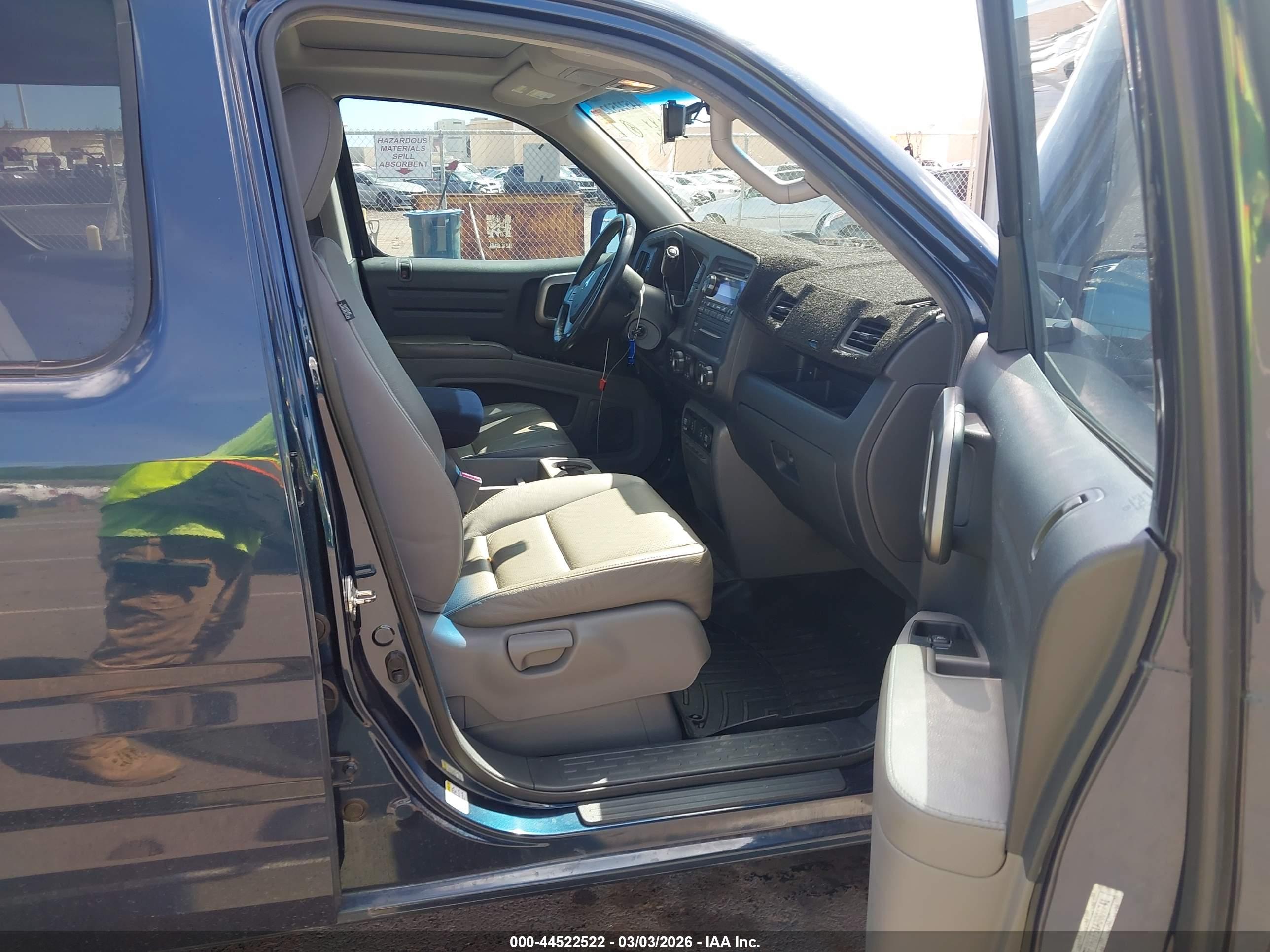 HONDA RIDGELINE image 5