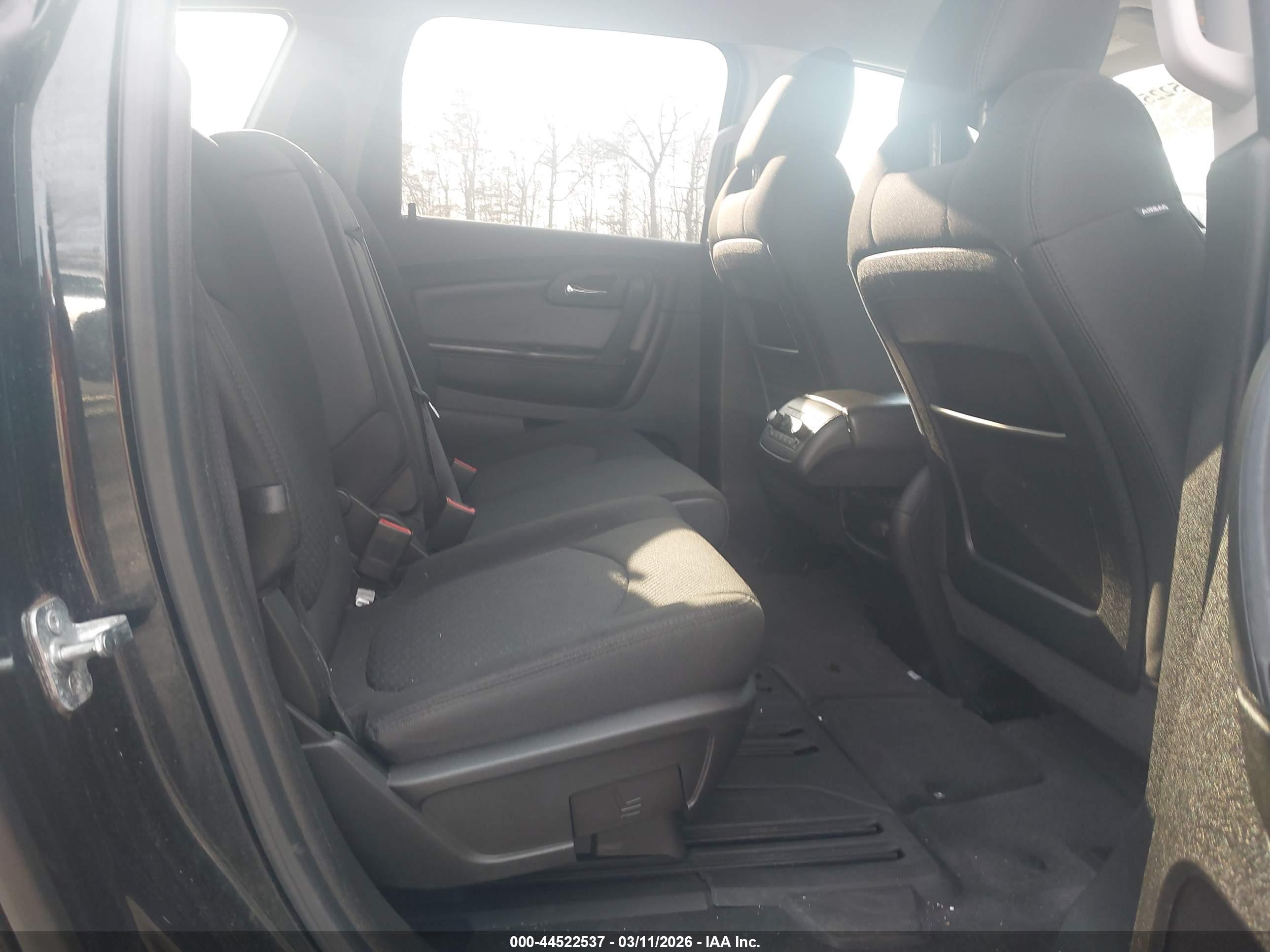 CHEVROLET TRAVERSE image 8
