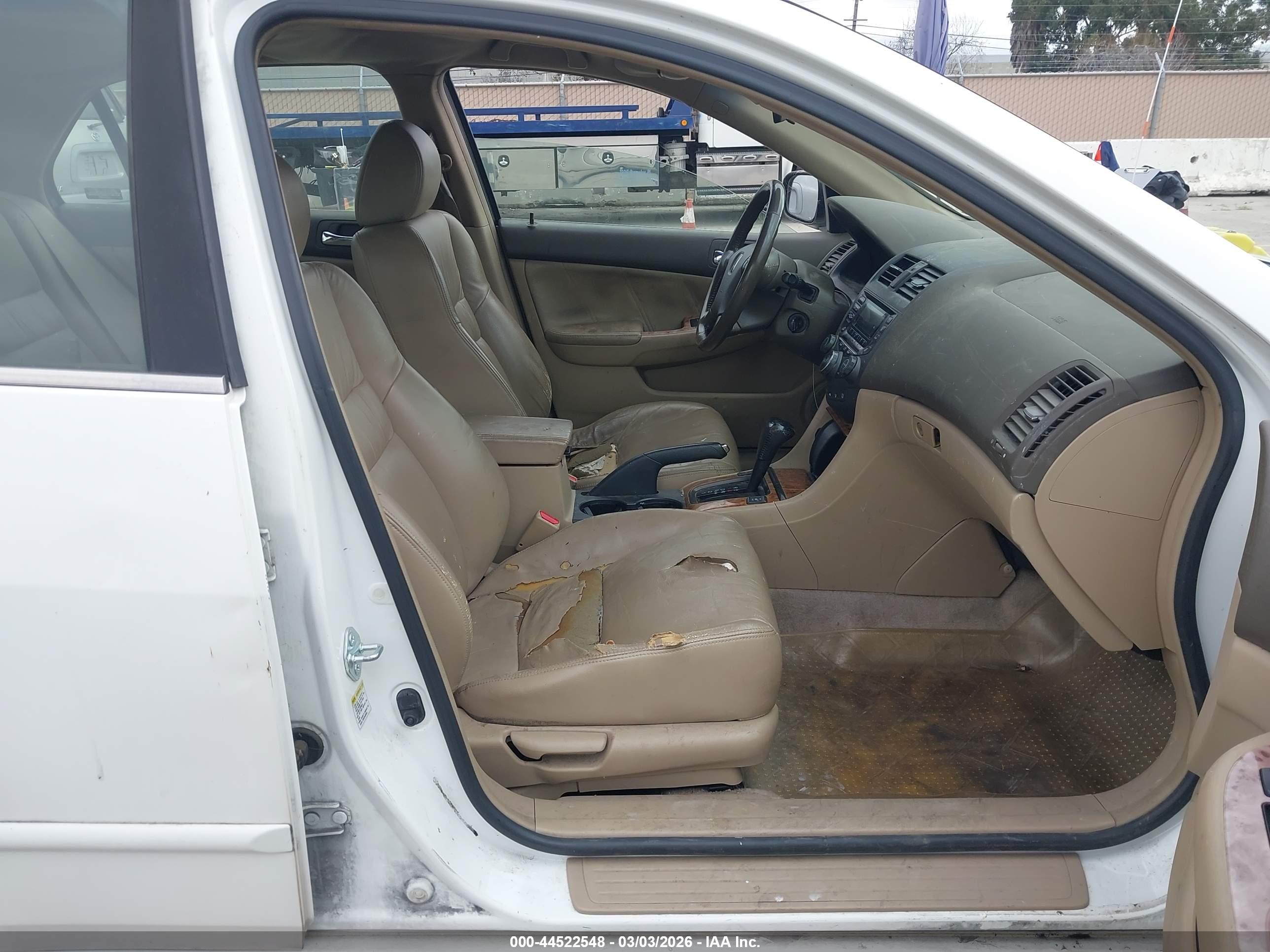 HONDA ACCORD image 5
