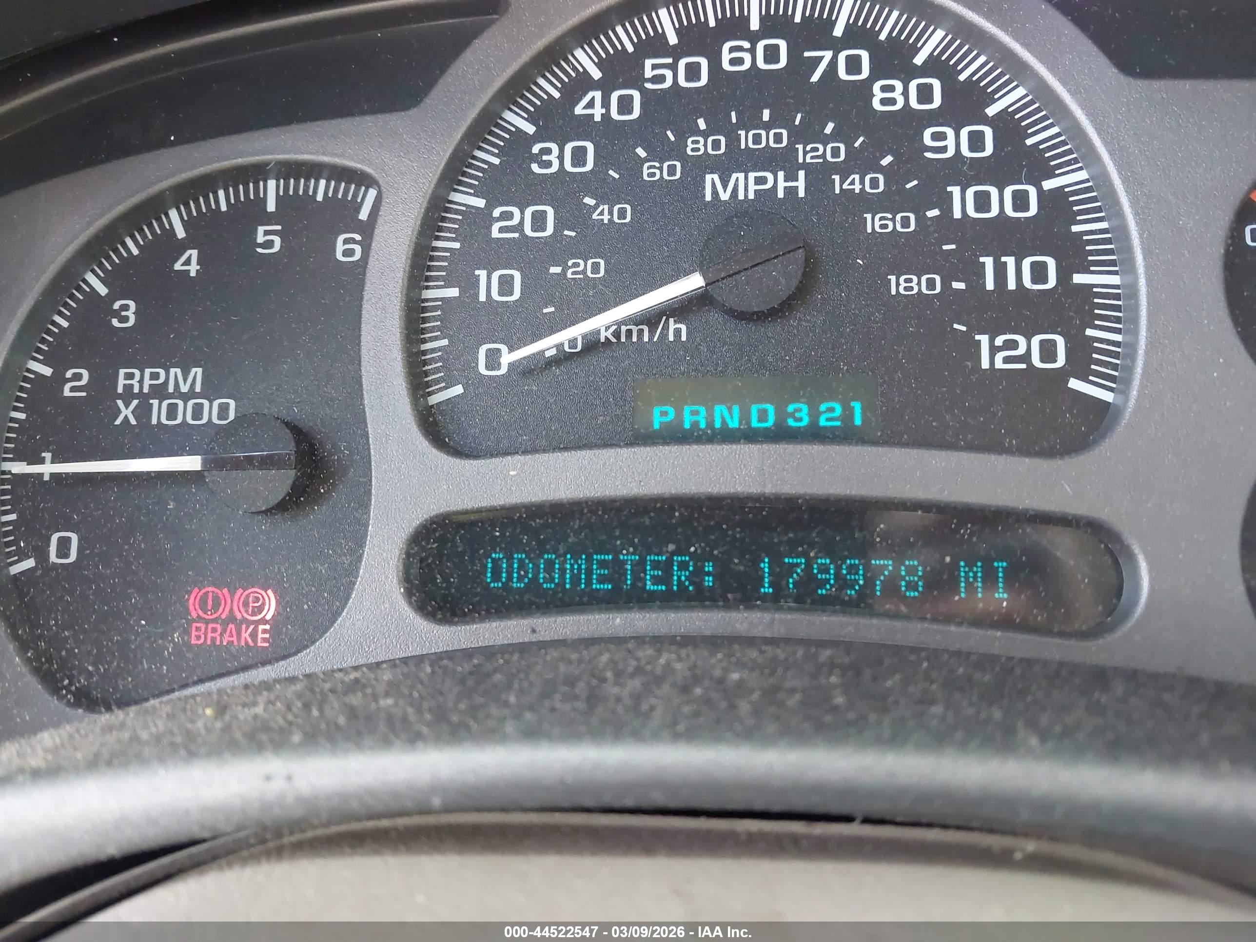 GMC YUKON image 7