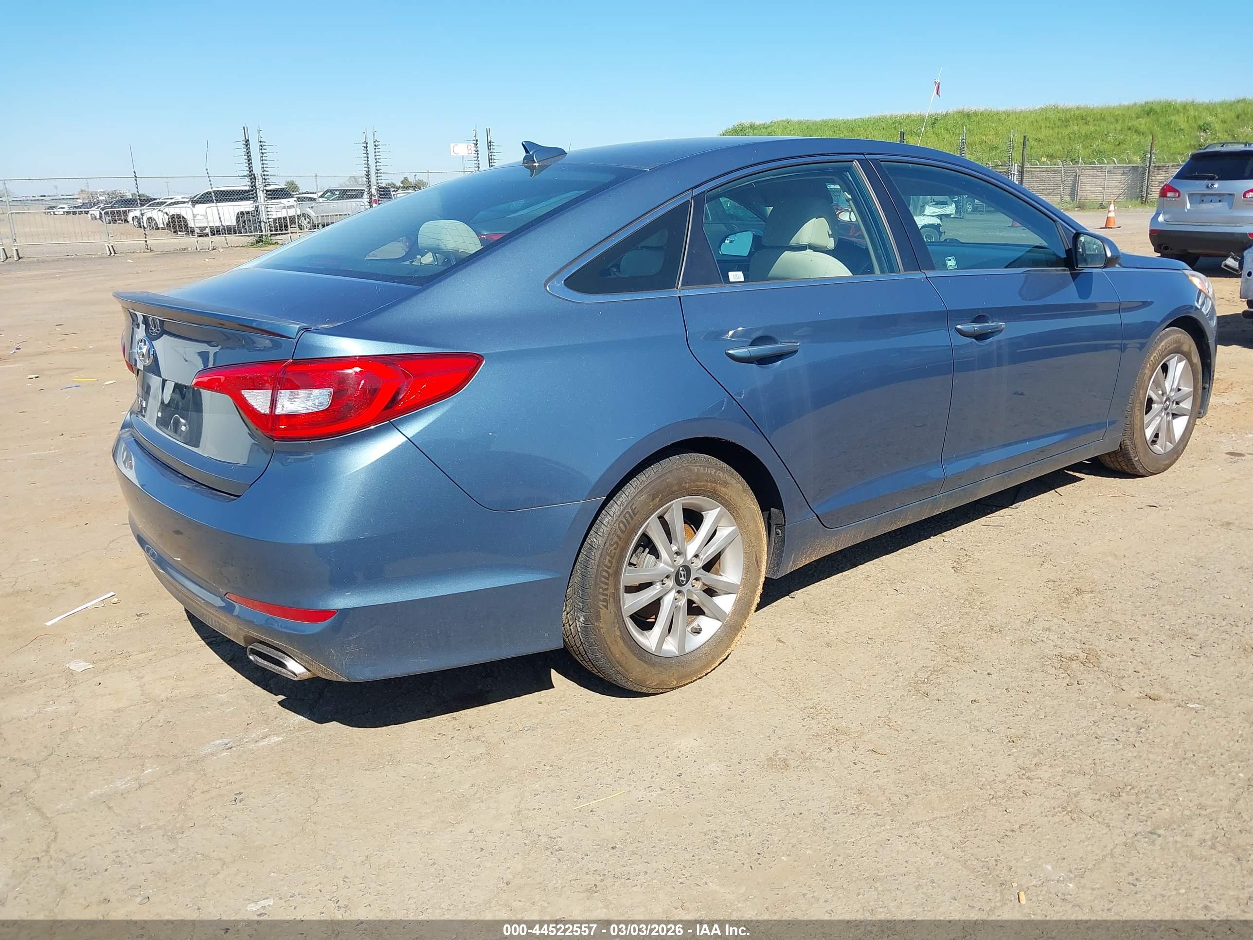 HYUNDAI SONATA image 4