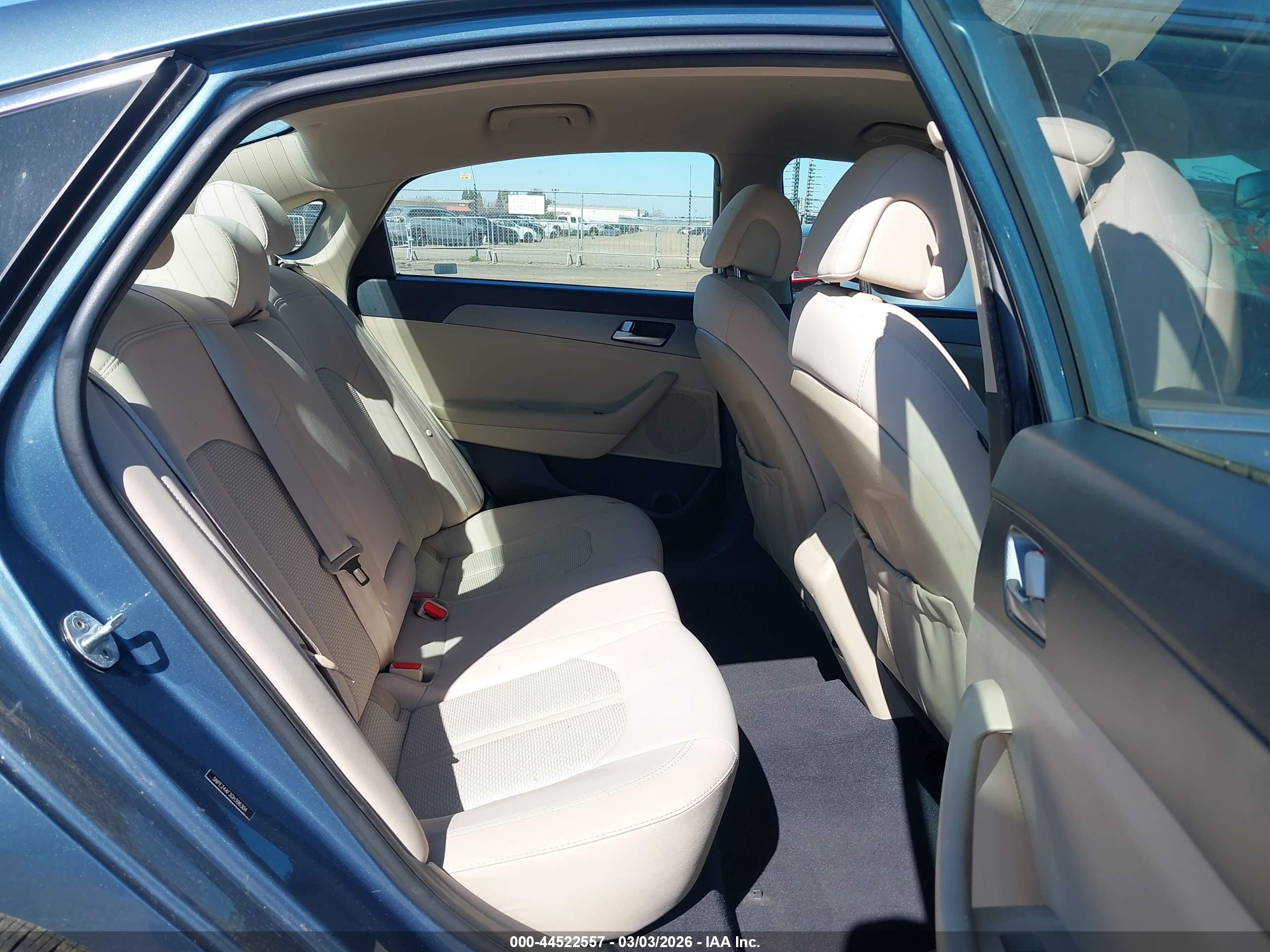 HYUNDAI SONATA image 8